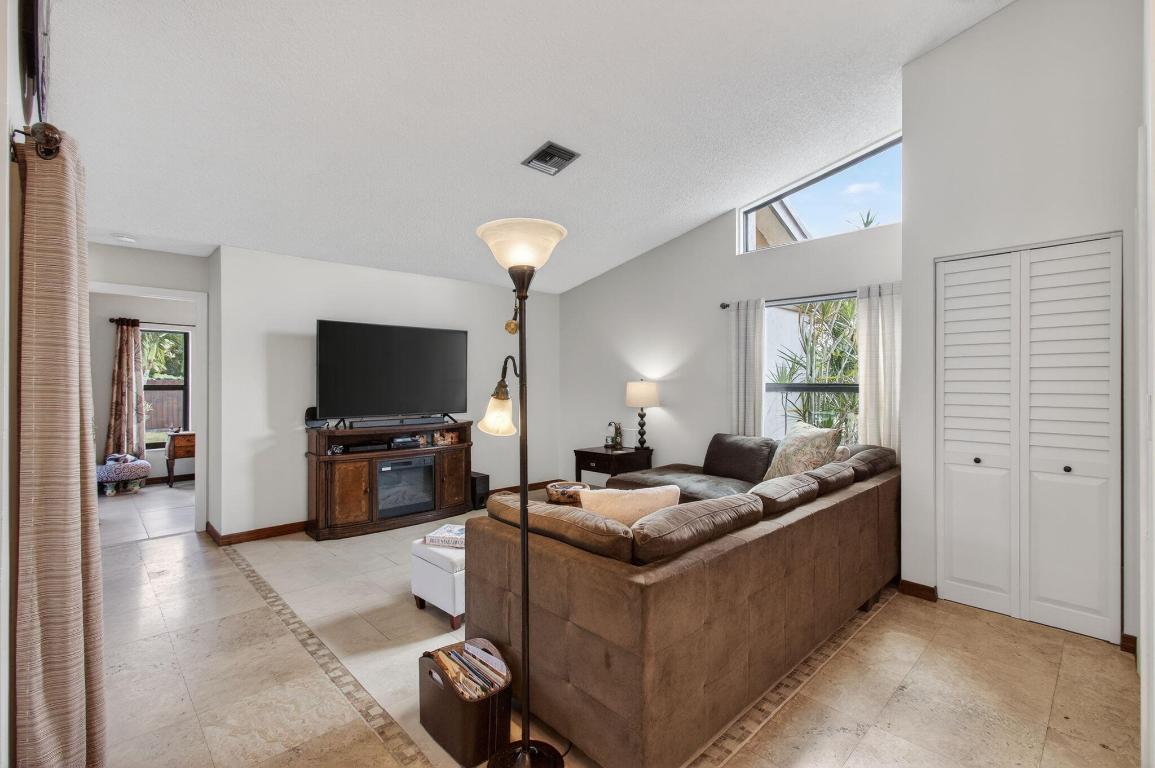 COUNTRY LANDING SEC 1 - Residential