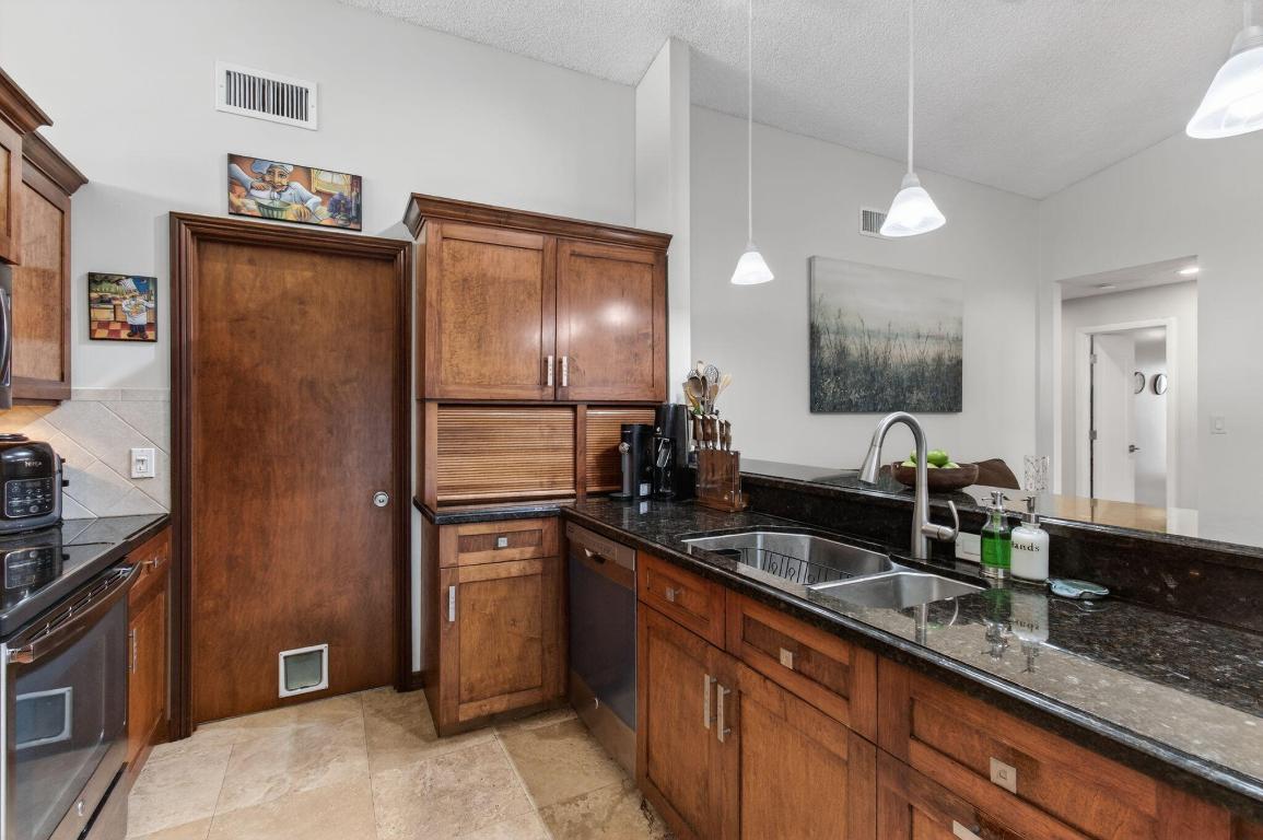 COUNTRY LANDING SEC 1 - Residential