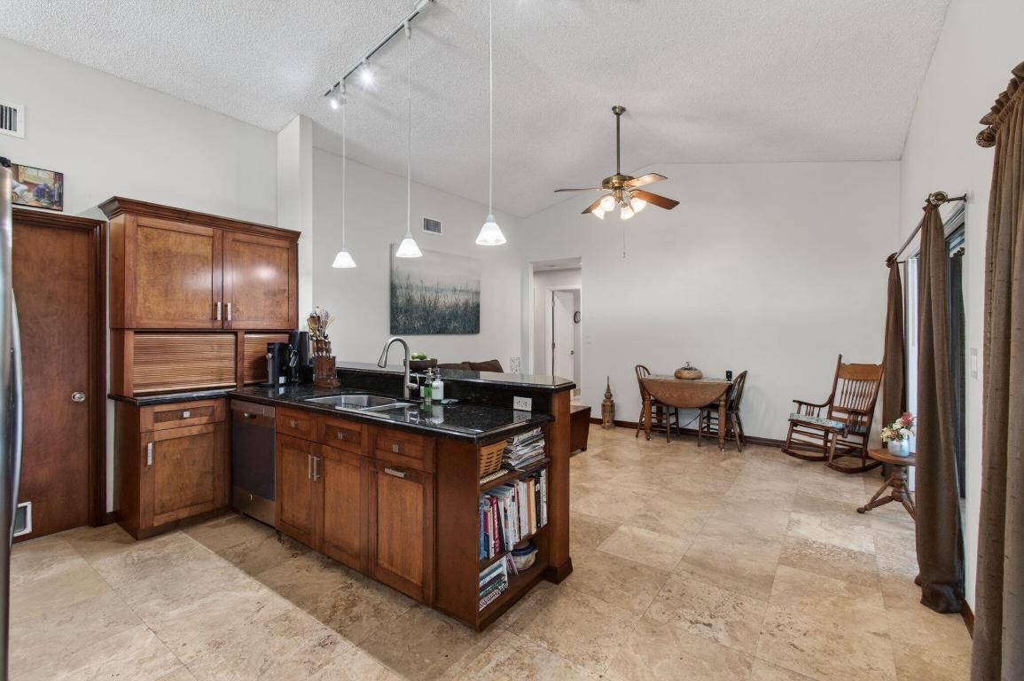 COUNTRY LANDING SEC 1 - Residential