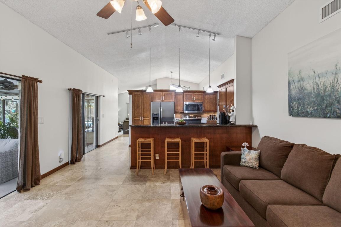 COUNTRY LANDING SEC 1 - Residential