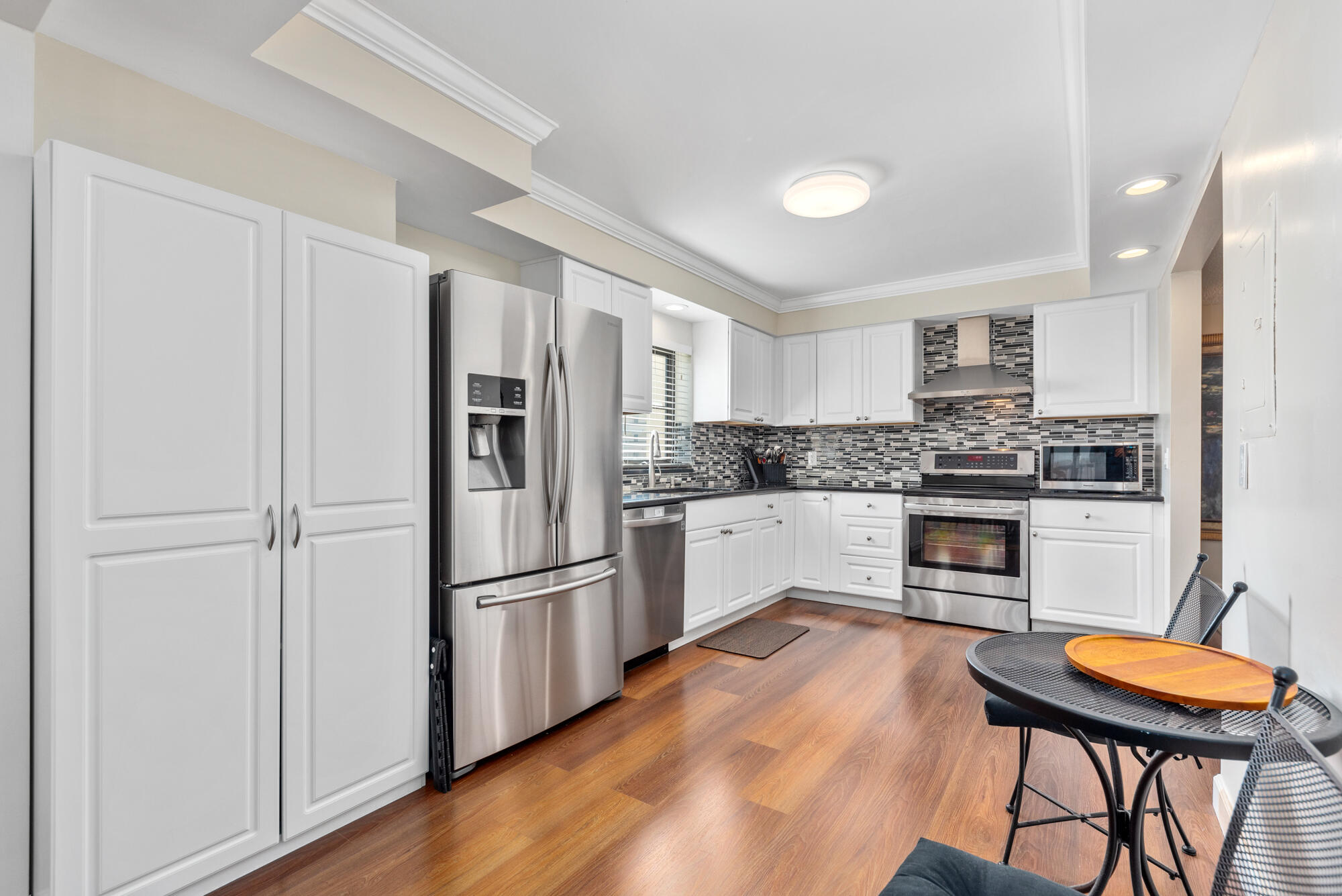 BROADVIEW COND BLDG B UNIT 508 - Residential