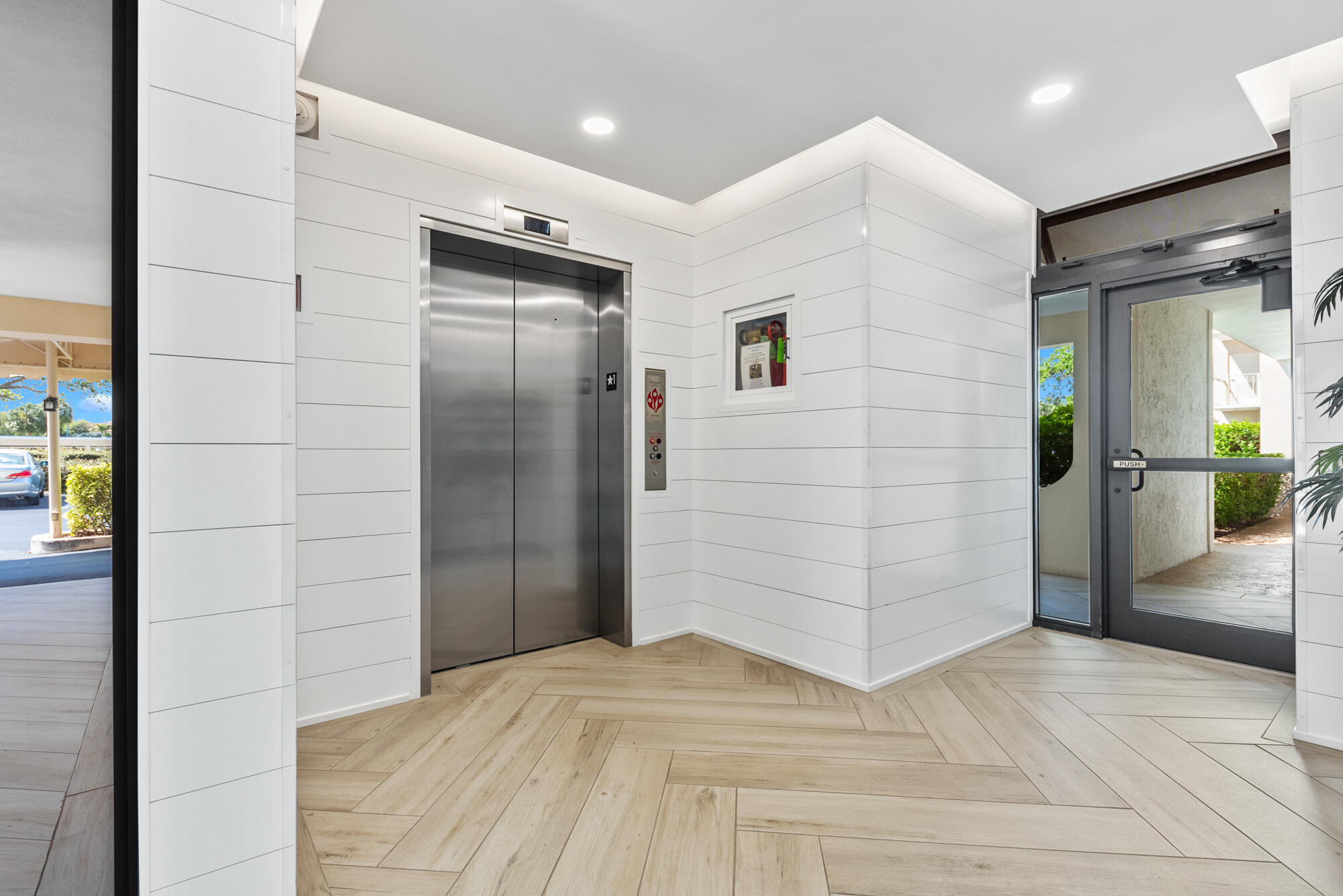 BROADVIEW COND BLDG B UNIT 508 - Residential