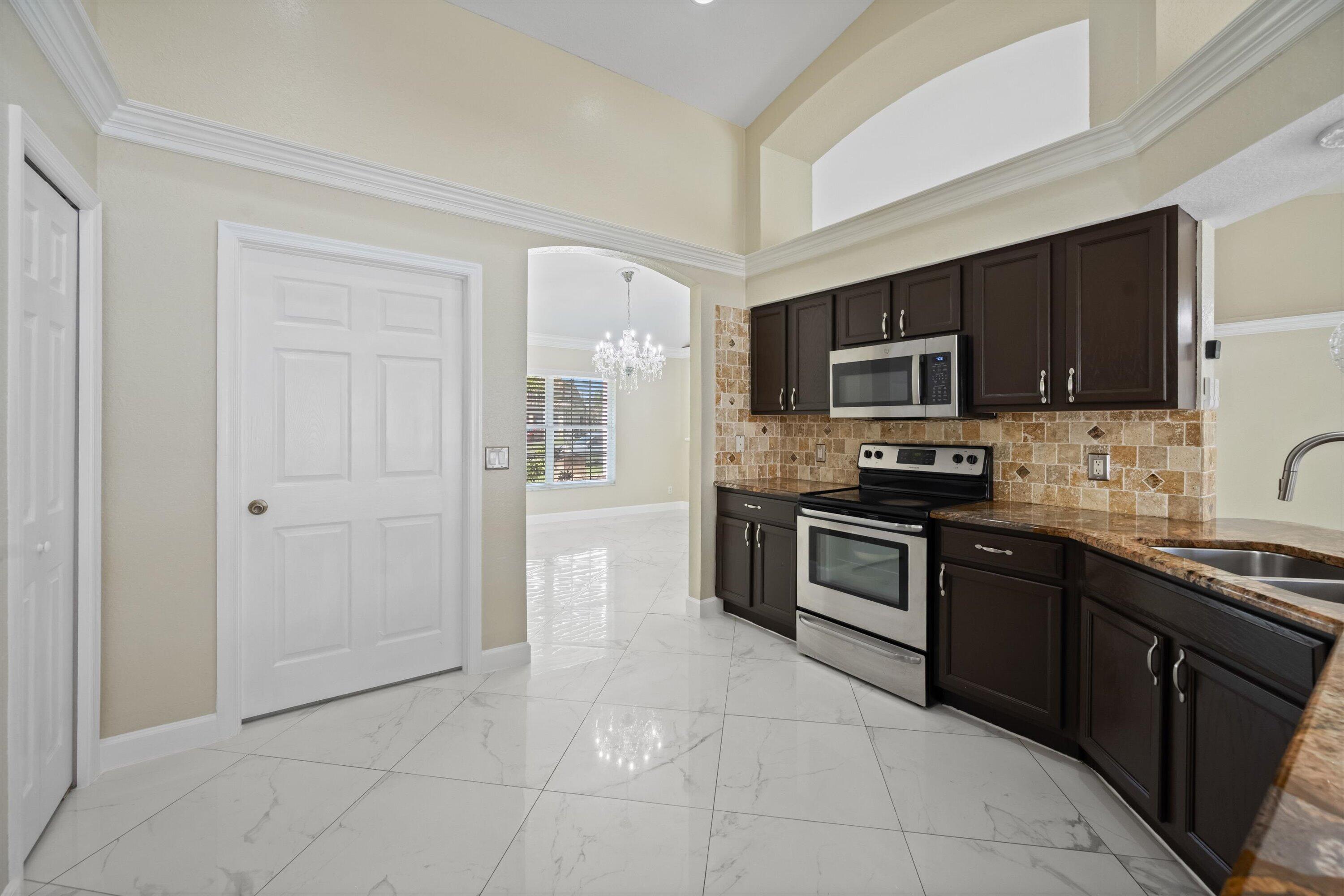 PORT ST LUCIE SECTION 44 - Residential Lease