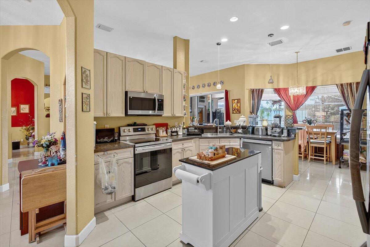 14614 93rd Street N