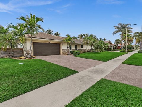 Photo of 1525 SE 12th Street, Deerfield Beach, FL 33441 (MLS # B26045875)