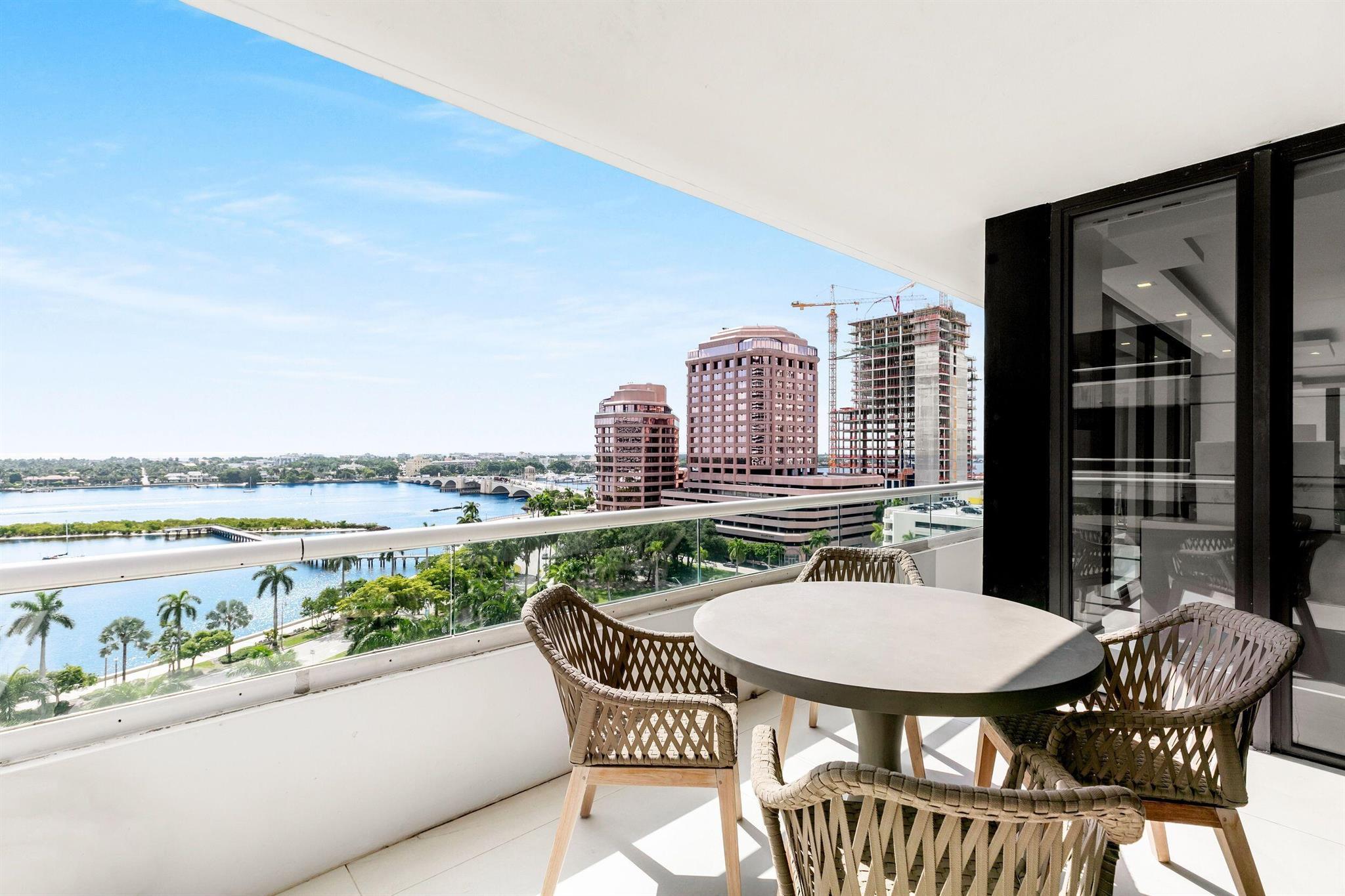 PLAZA OF THE PALM BEACHES - Residential