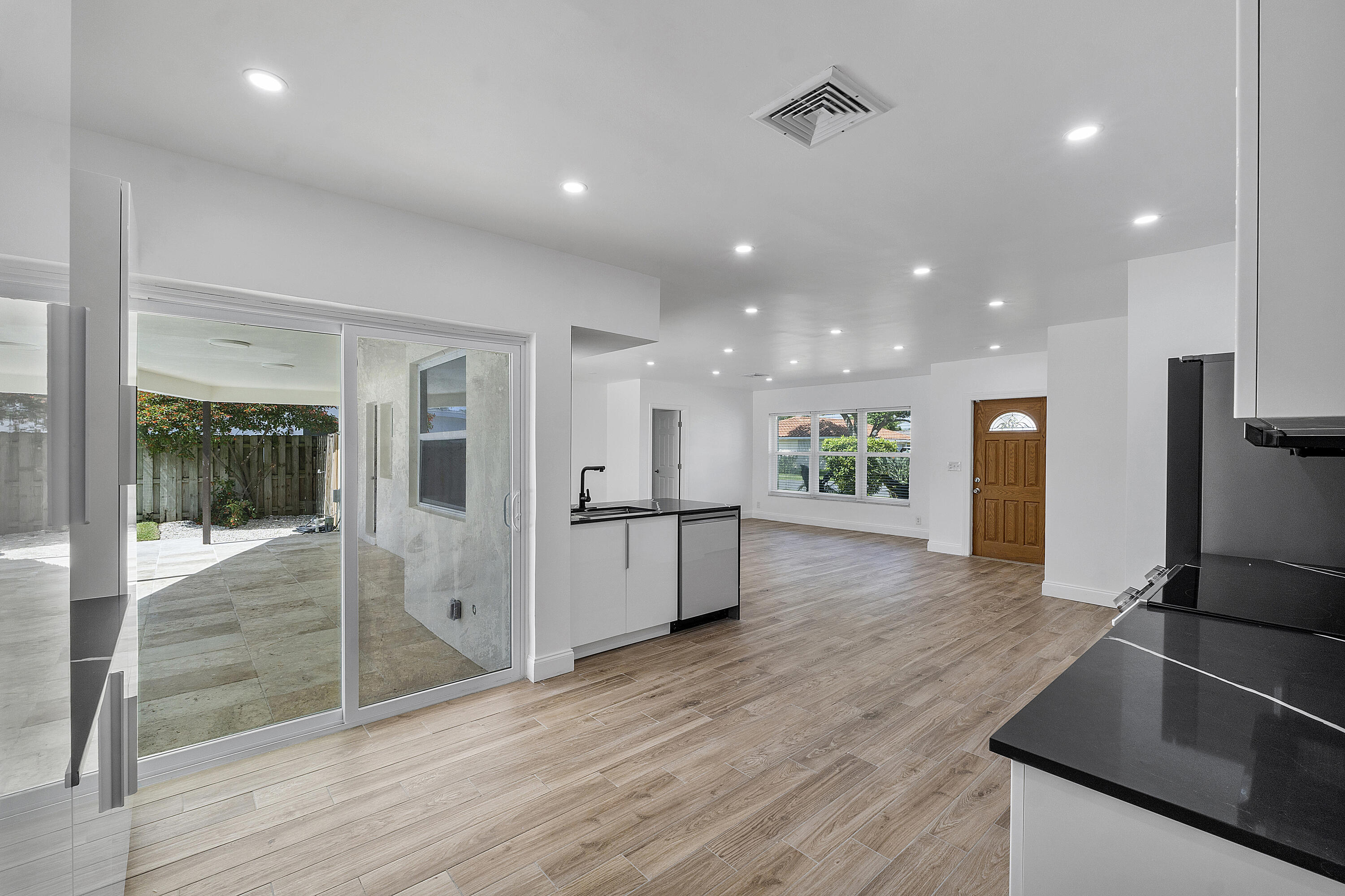 BOCA RATON SQUARE UNIT 1 - Residential