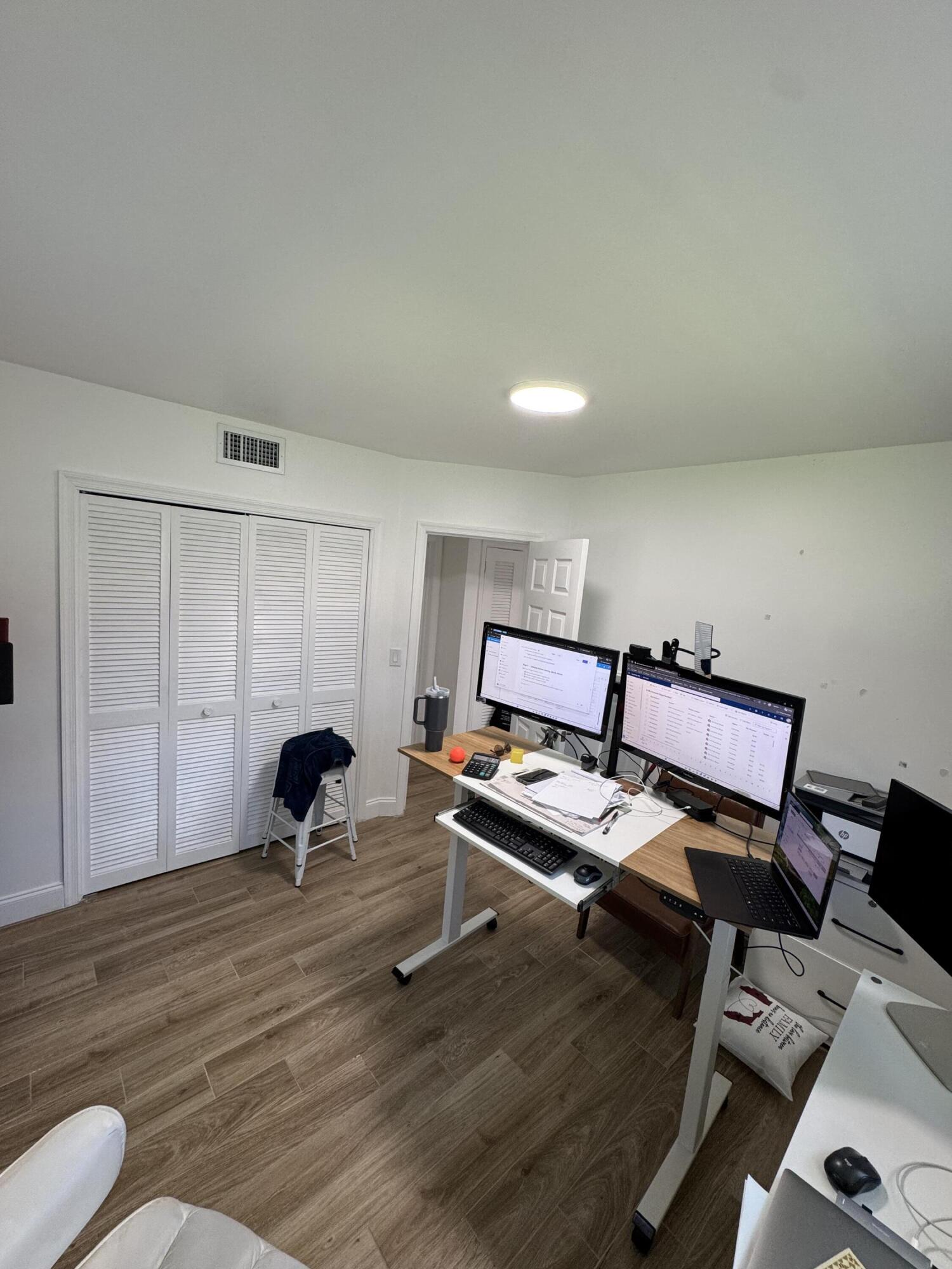 BOCA RATON SQUARE UNIT 1 - Residential