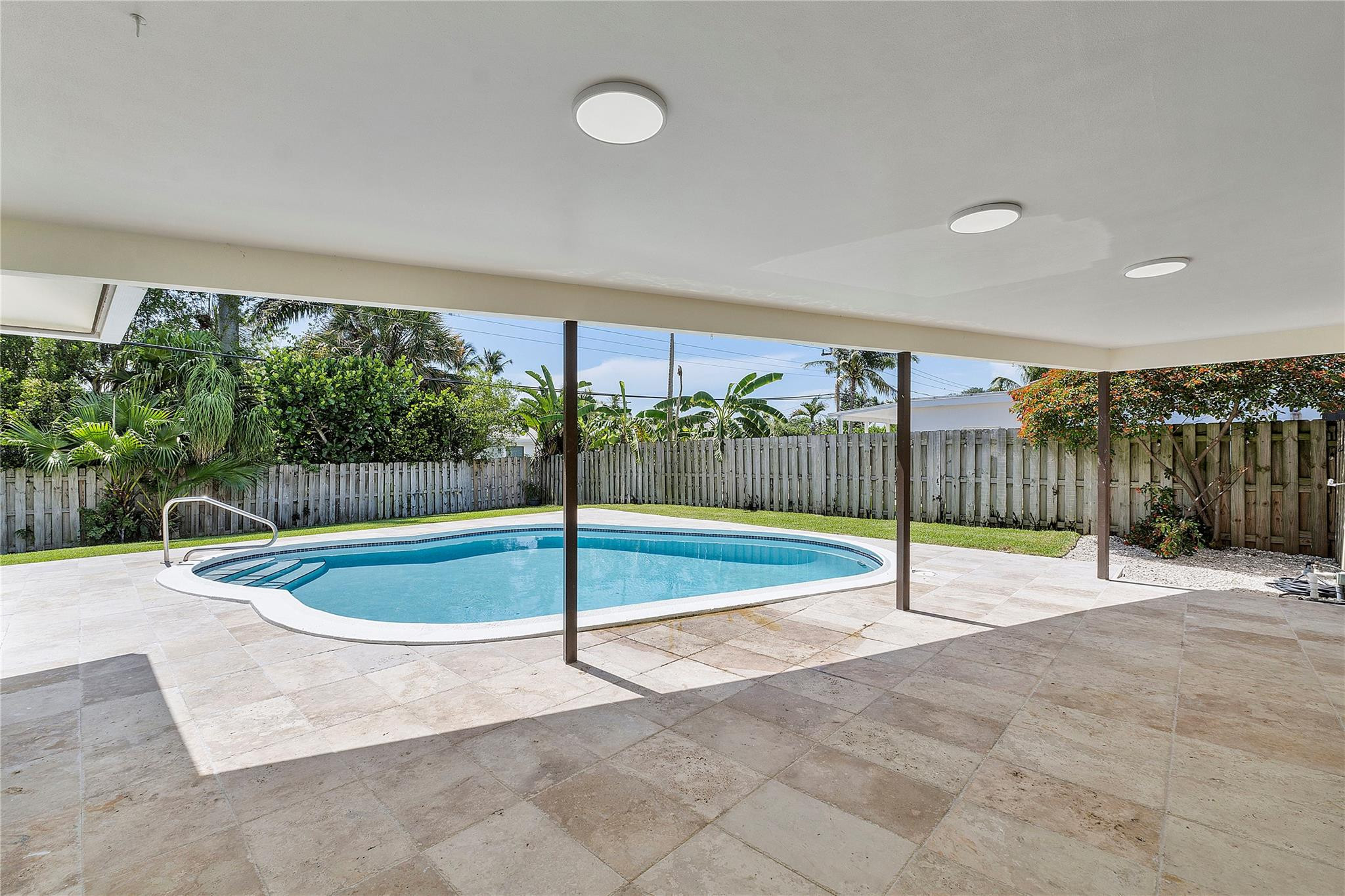 BOCA RATON SQUARE UNIT 1 - Residential