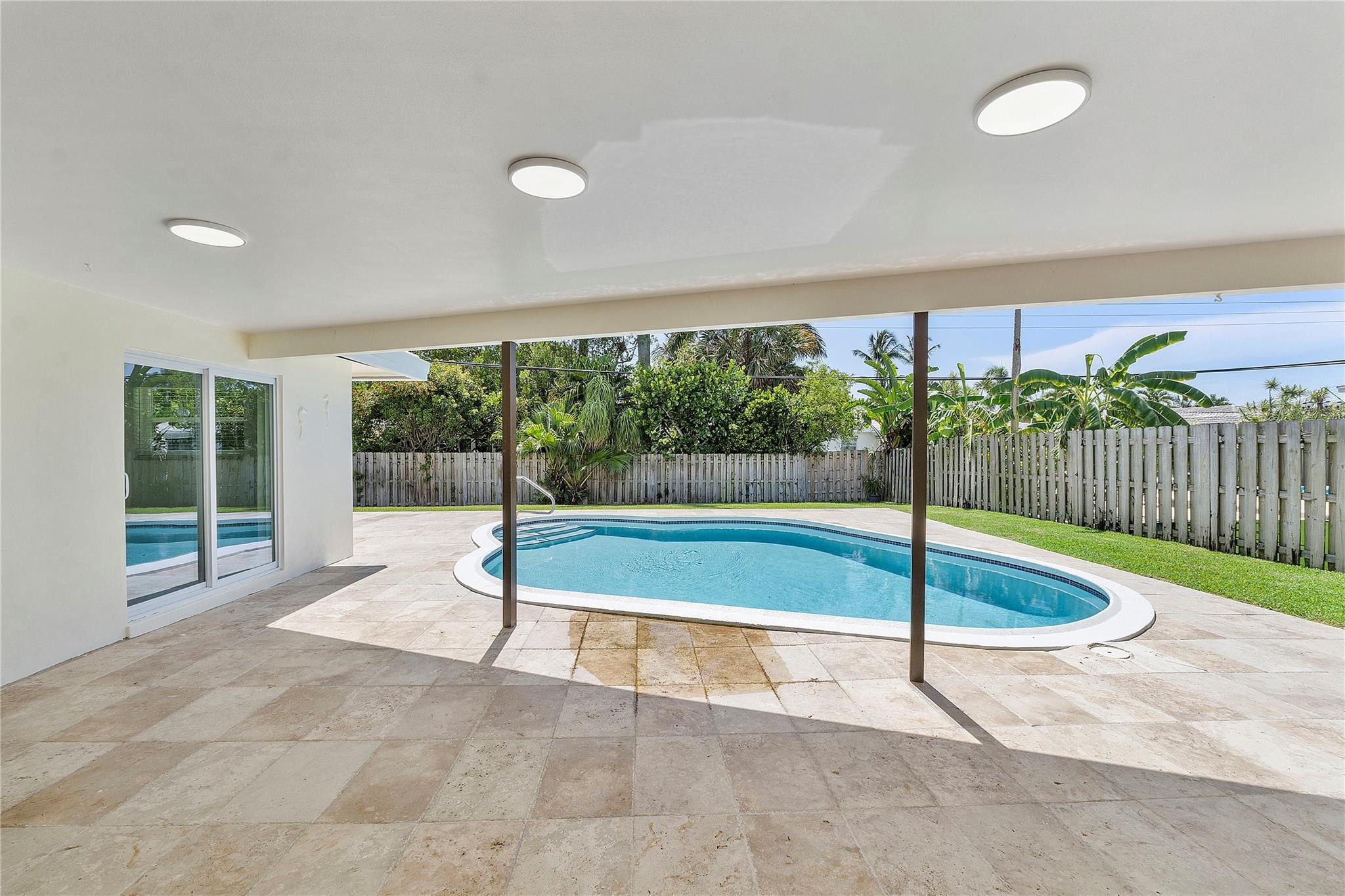 BOCA RATON SQUARE UNIT 1 - Residential