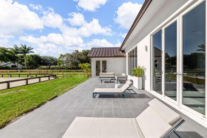 SADDLE TRAIL PARK OF WELL - Residential Lease