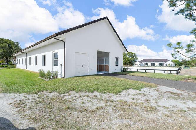 SADDLE TRAIL PARK OF WELL - Residential Lease