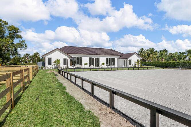 SADDLE TRAIL PARK OF WELL - Residential Lease