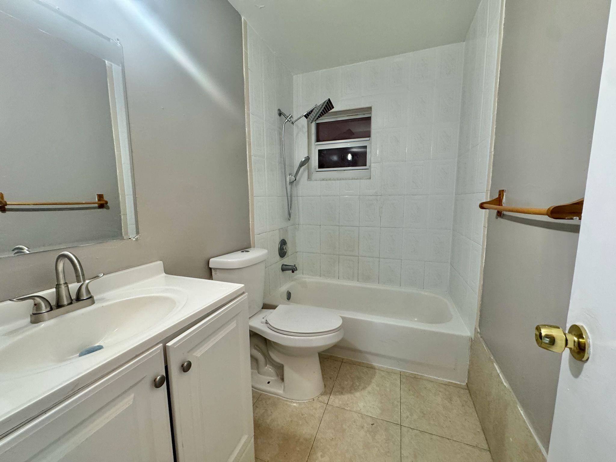 Castlewood 71-37 B - Residential Lease