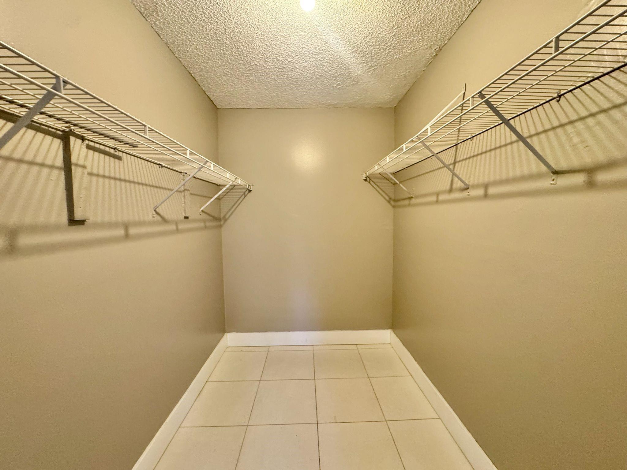 Castlewood 71-37 B - Residential Lease
