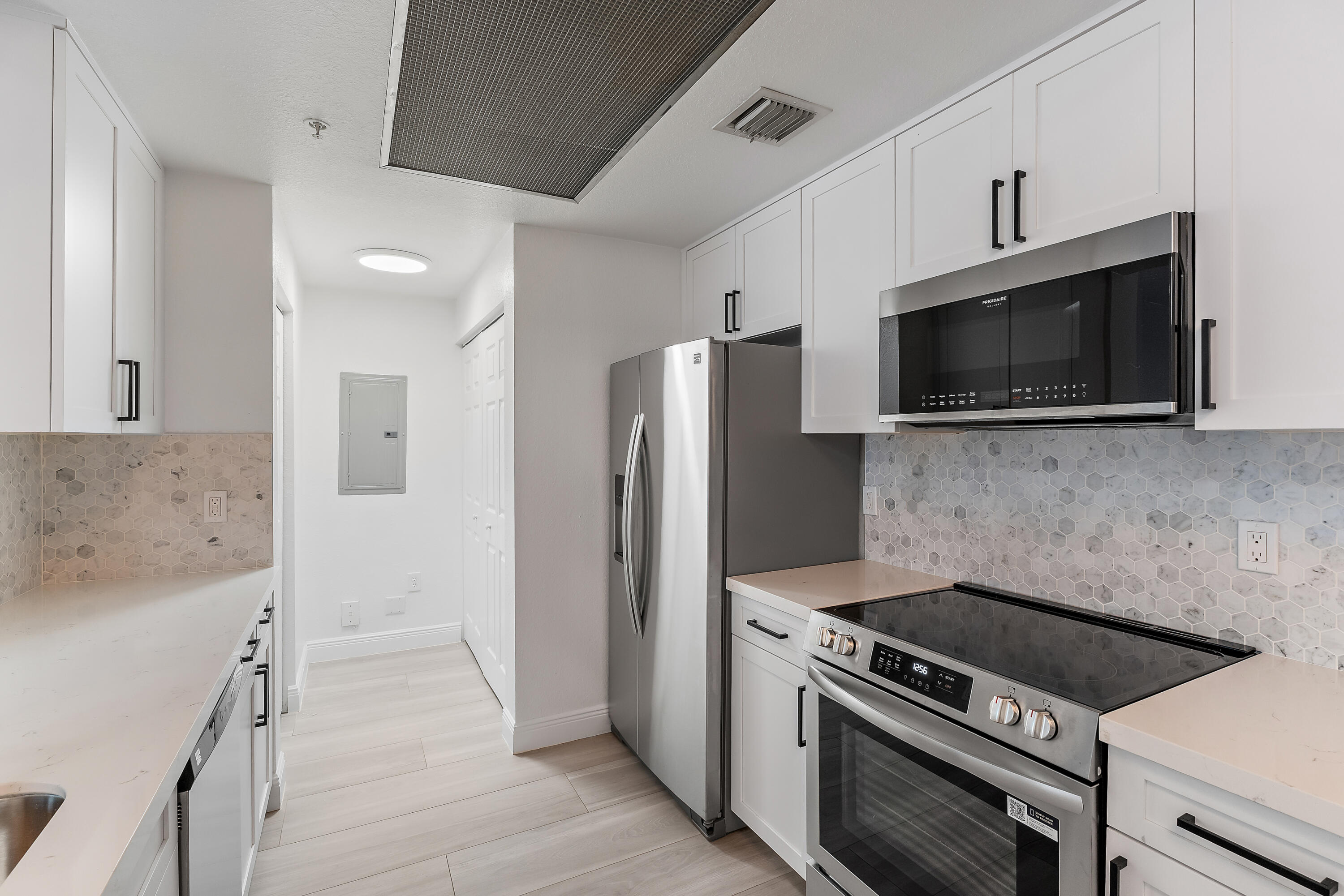 2807 VERONIA Drive 108