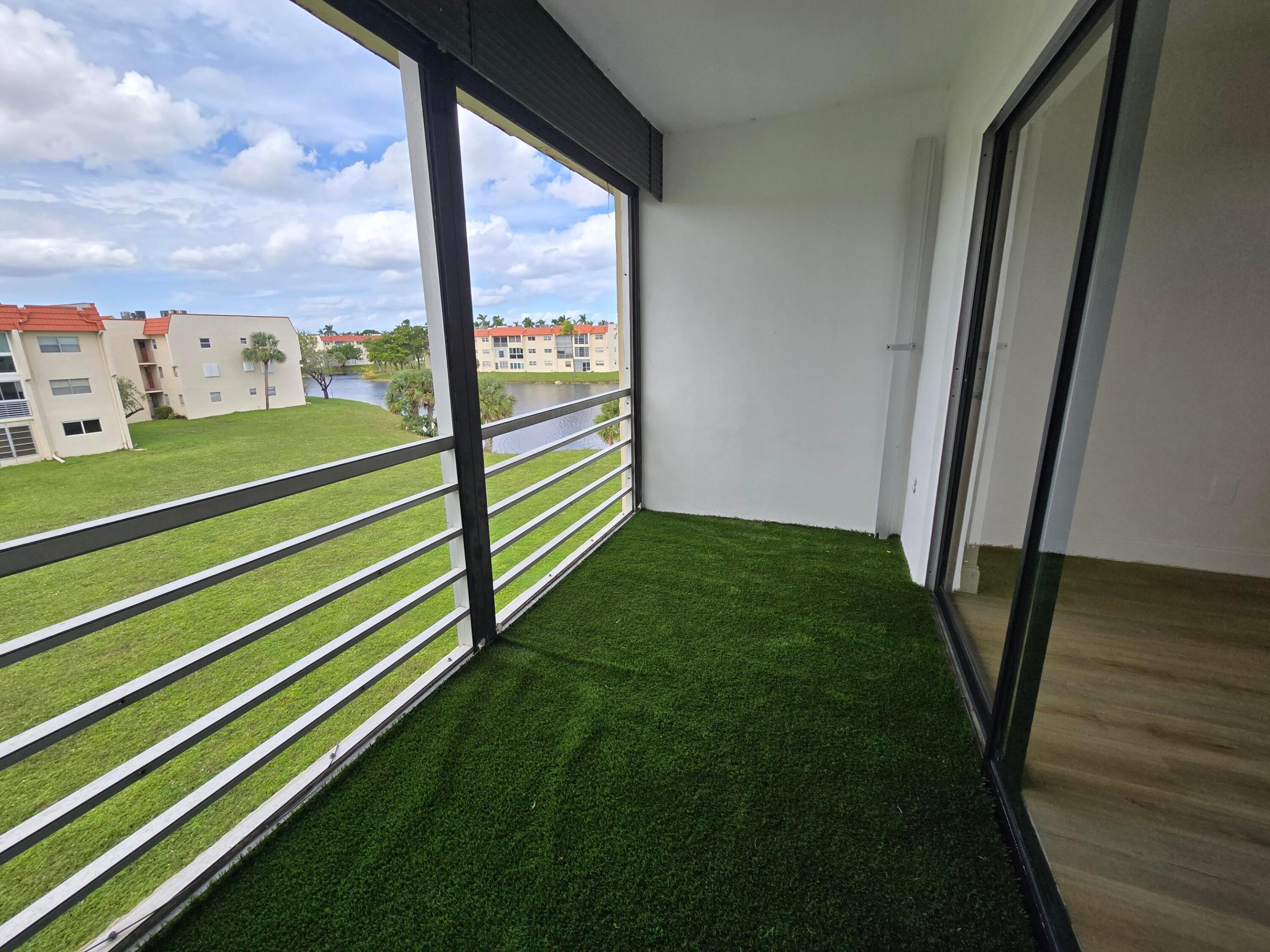 SUNRISE LAKES 19 CONDO - Residential