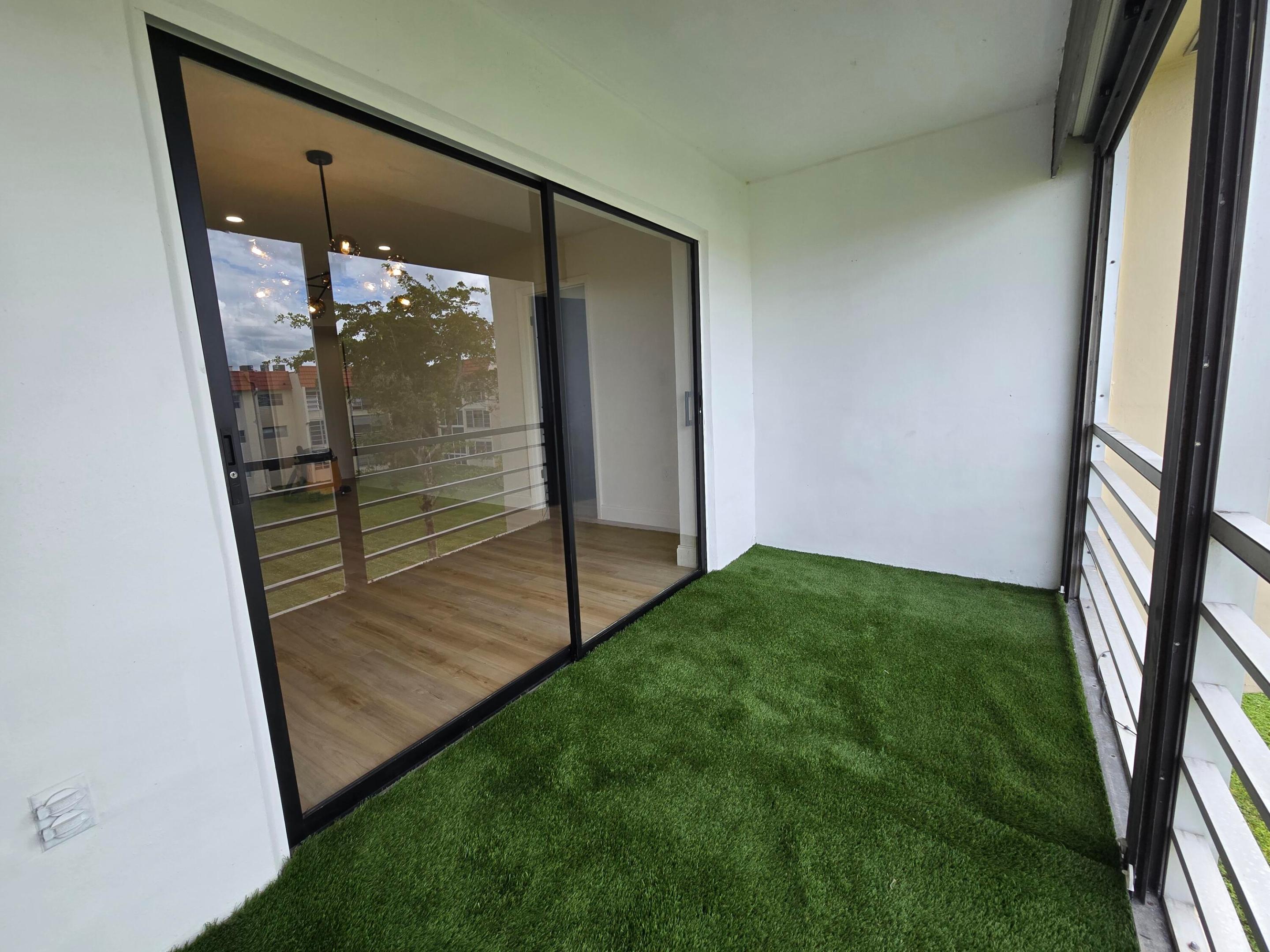 SUNRISE LAKES 19 CONDO - Residential