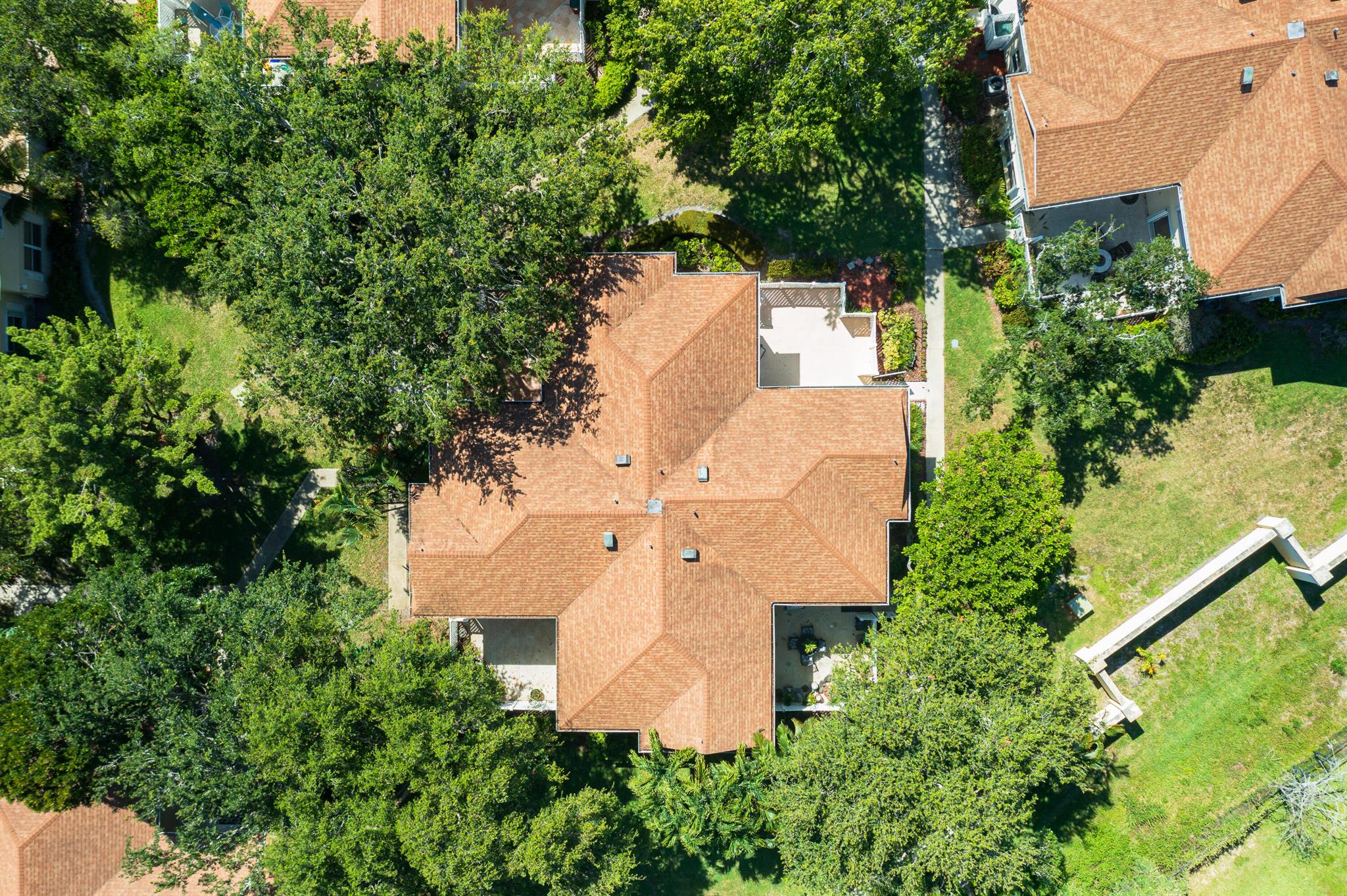 WELLESLEY AT LAKE CLARKE - Residential