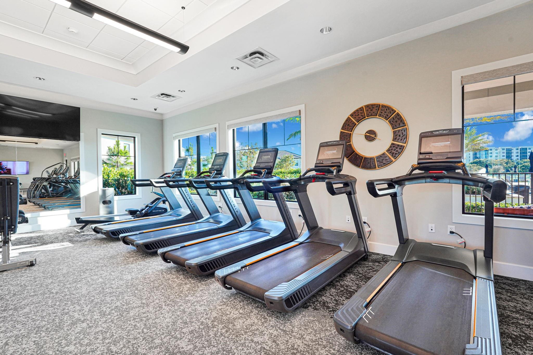 OAK TREE - Residential