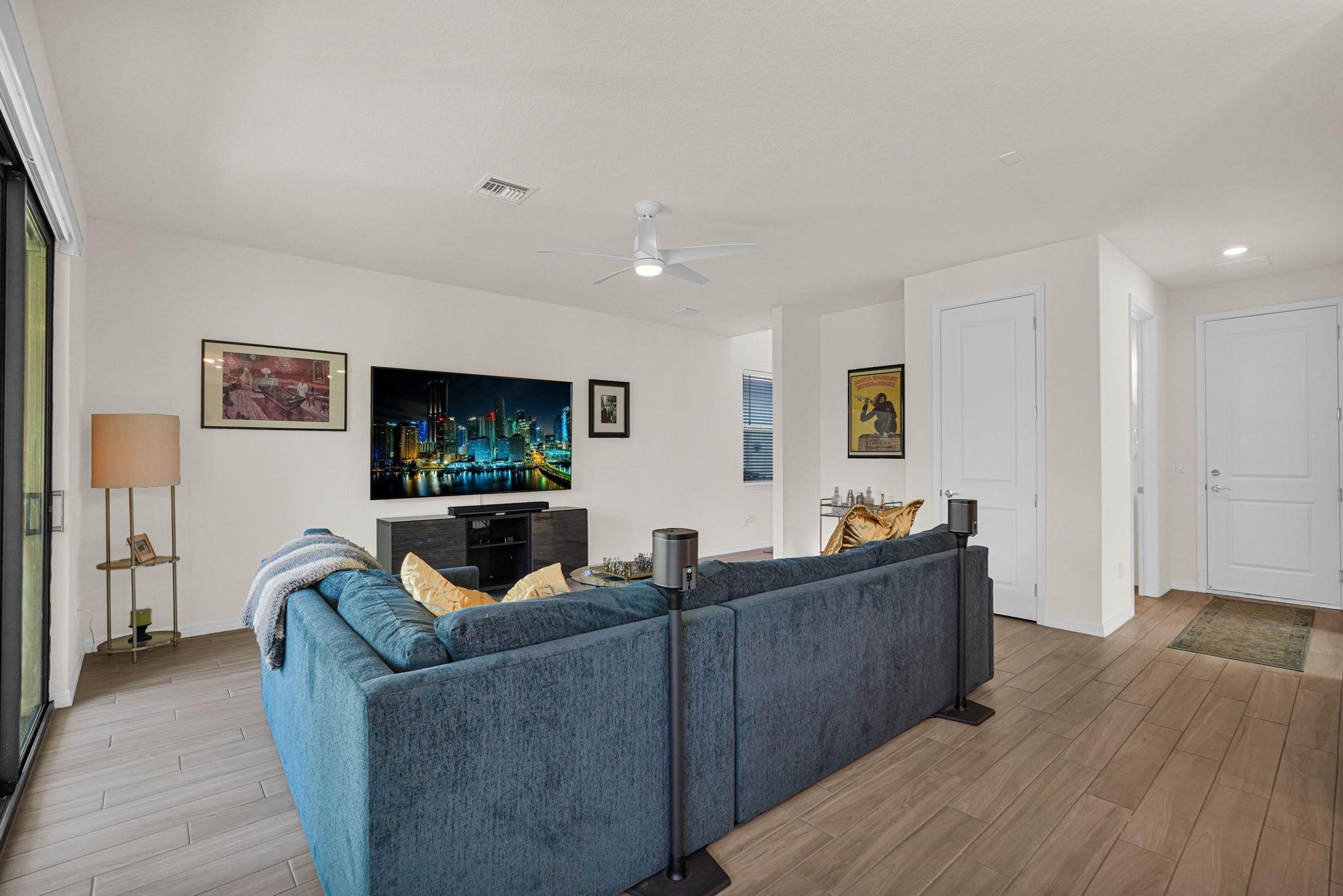 OAK TREE - Residential