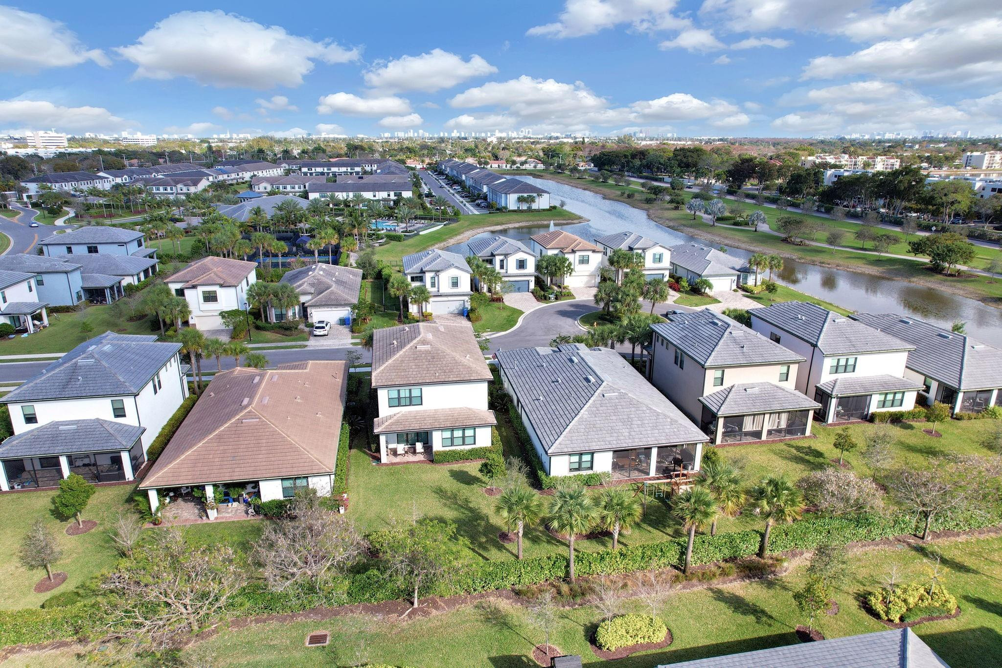 OAK TREE - Residential