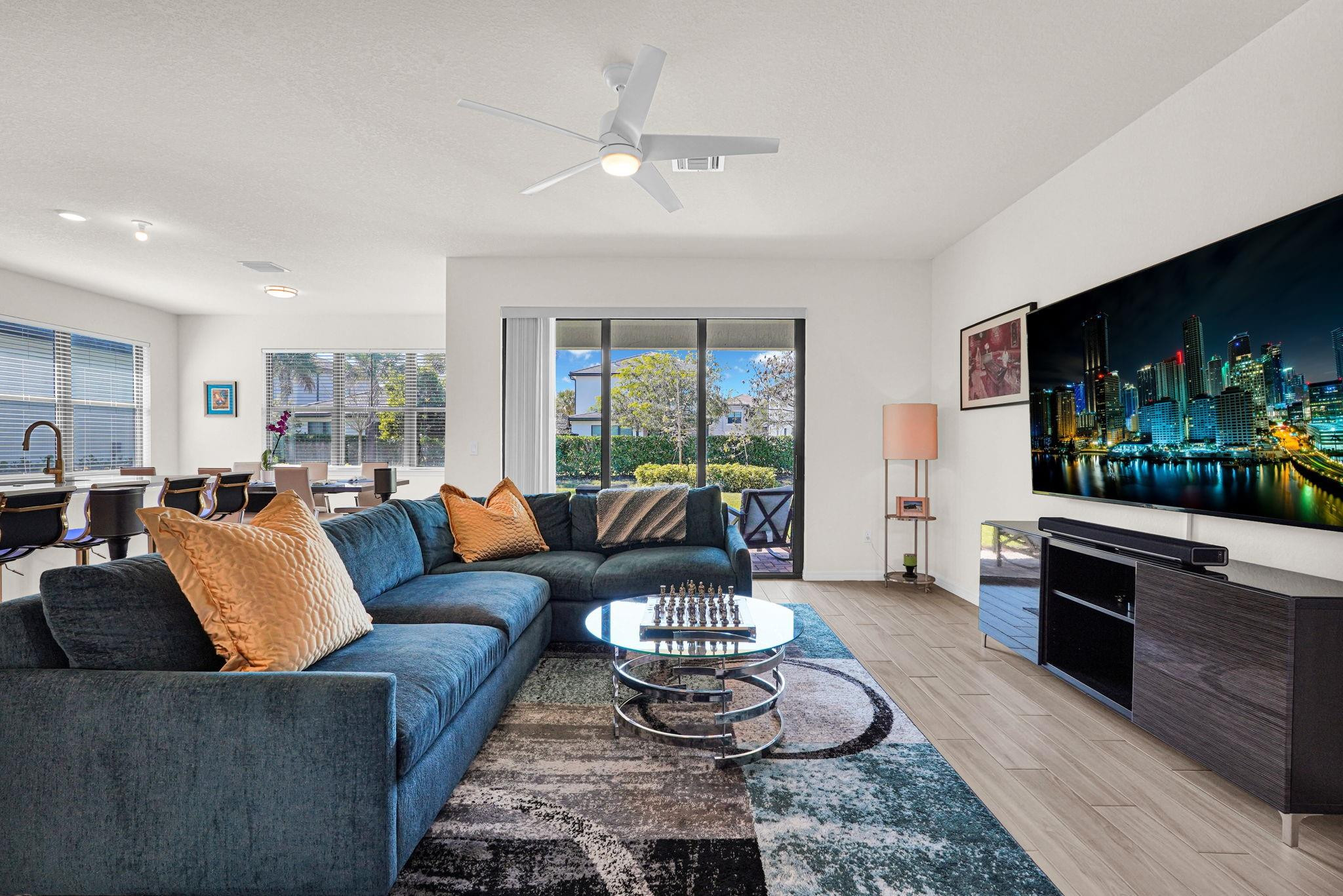 OAK TREE - Residential