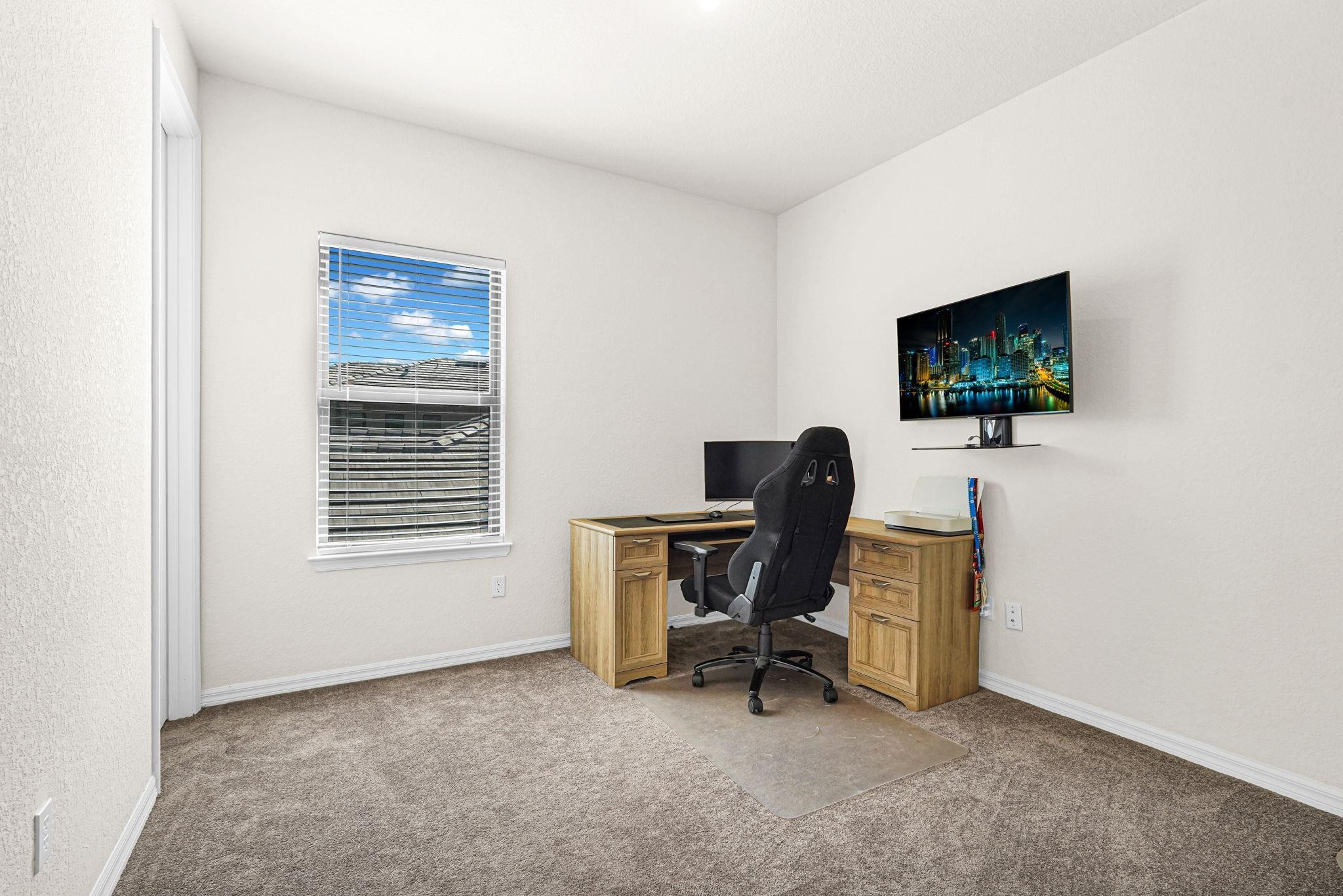 OAK TREE - Residential