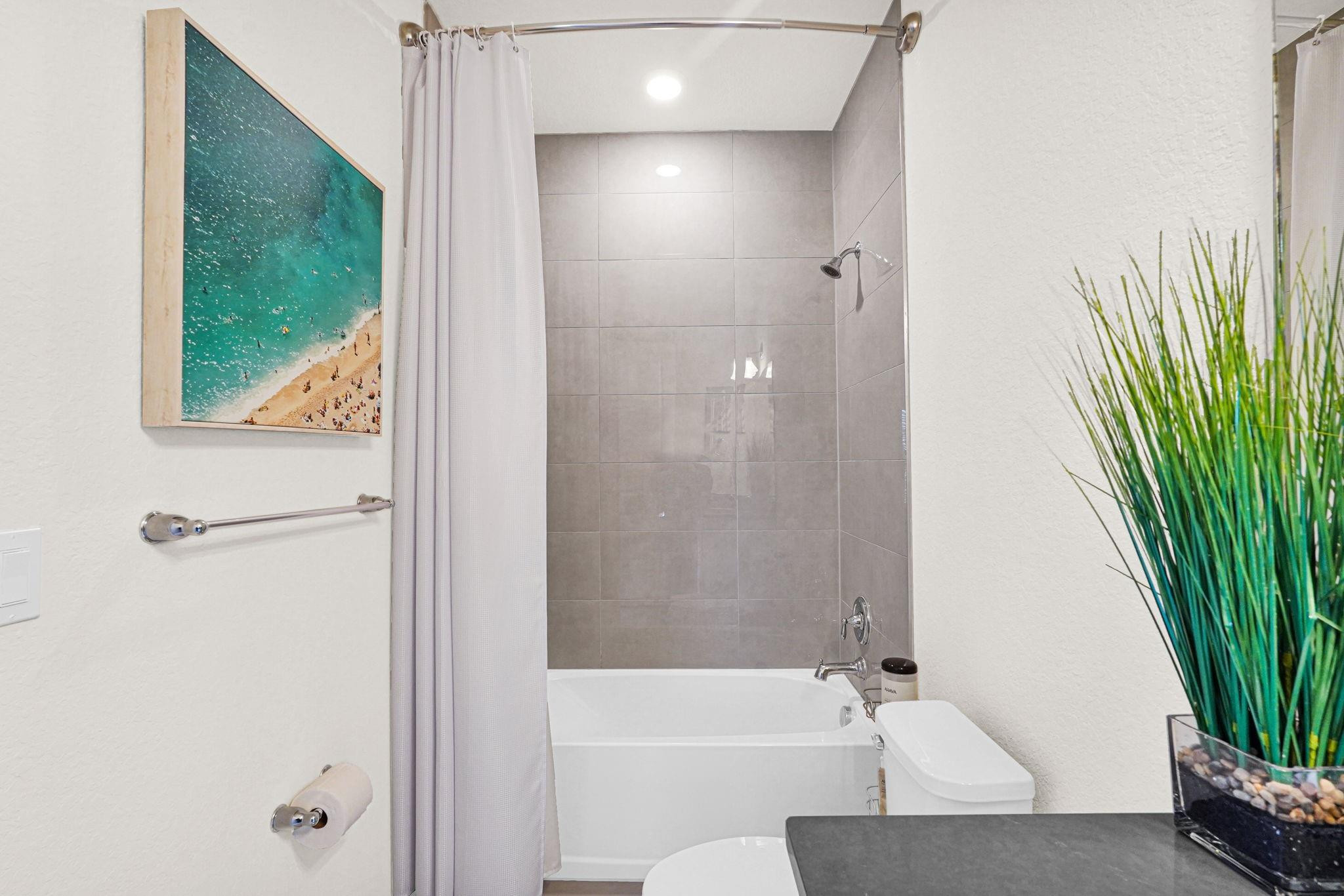 OAK TREE - Residential