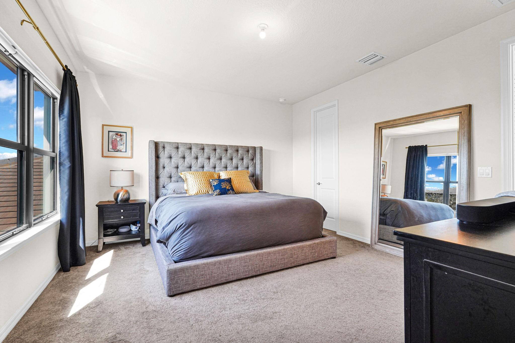 OAK TREE - Residential