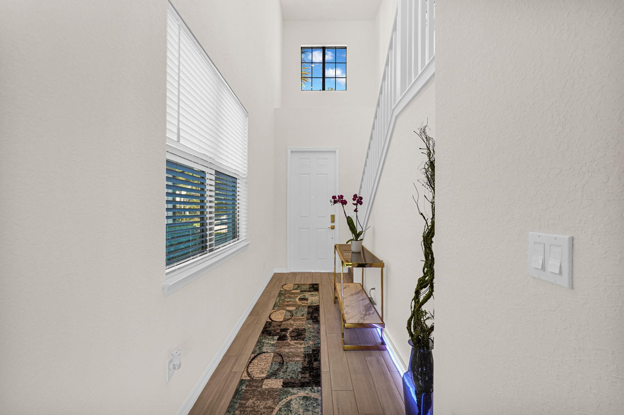 OAK TREE - Residential