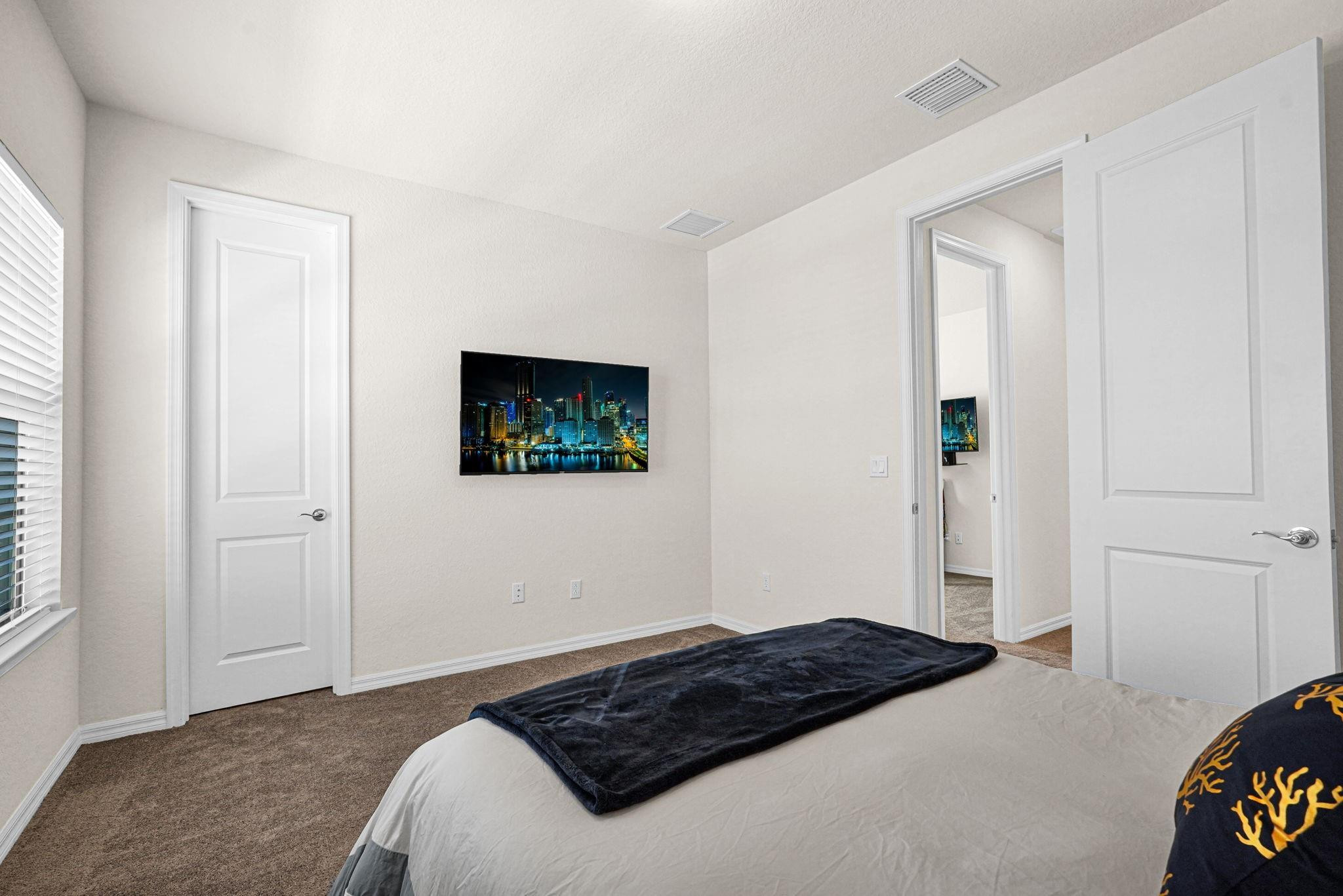 OAK TREE - Residential