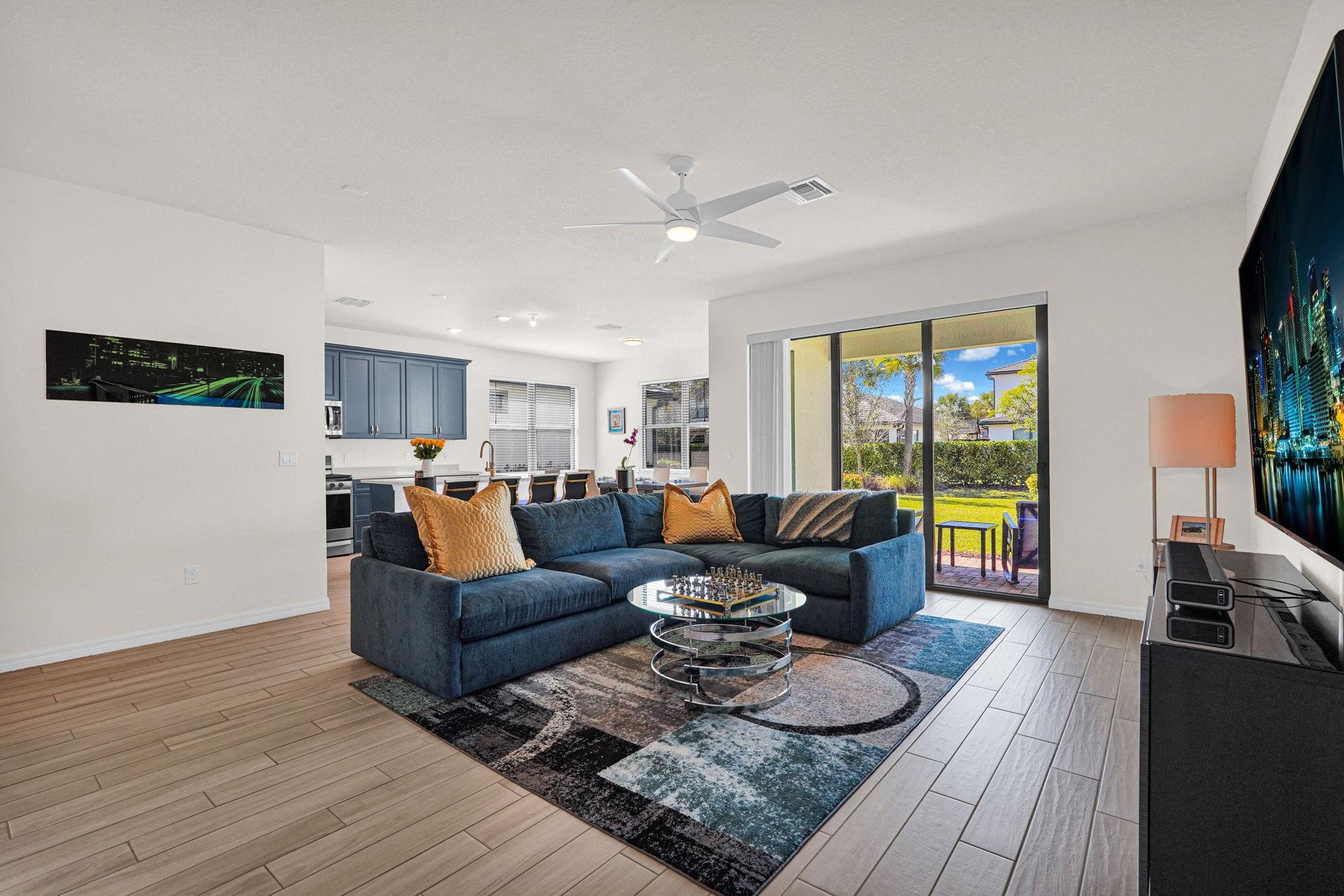 OAK TREE - Residential