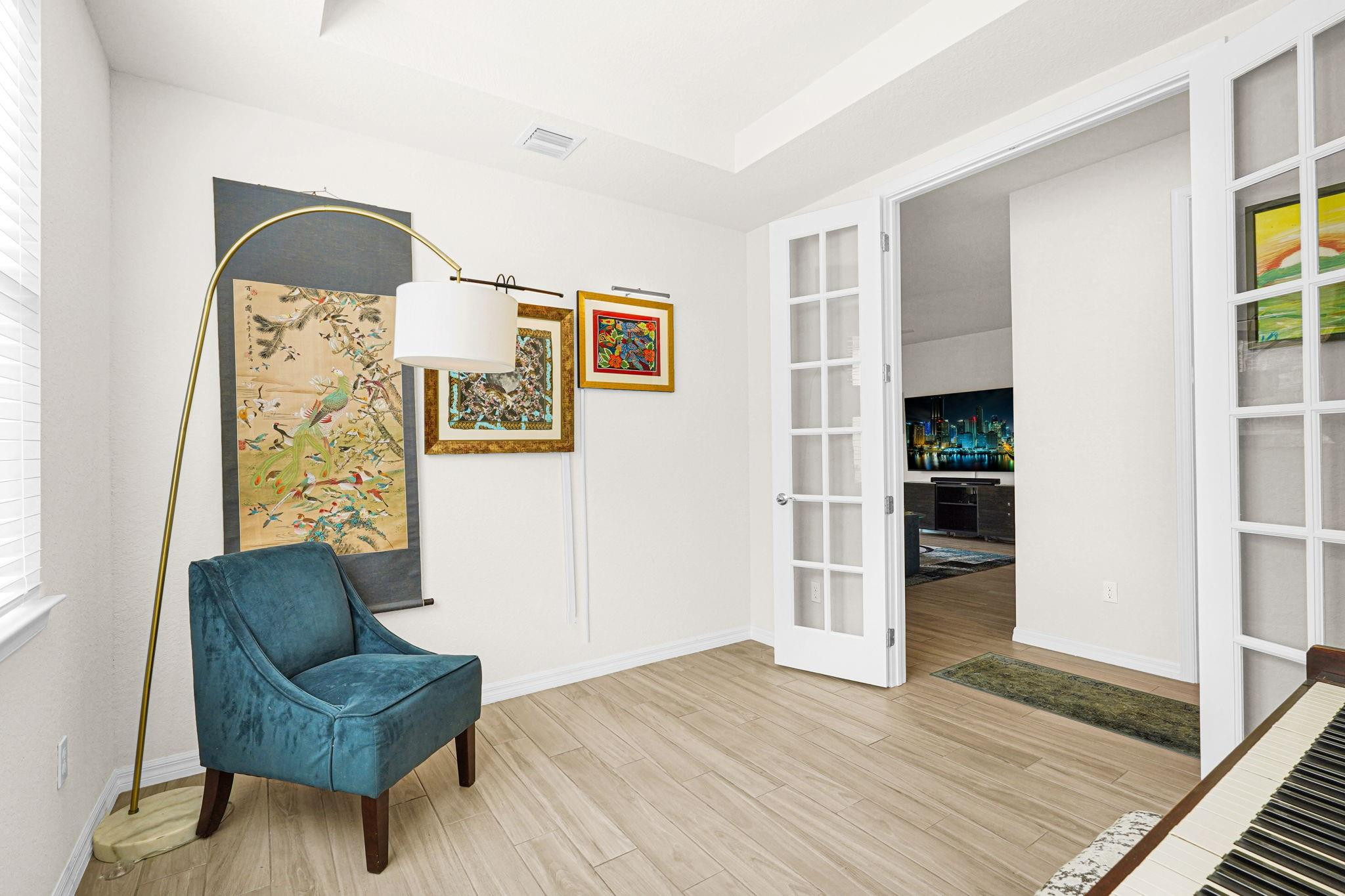 OAK TREE - Residential