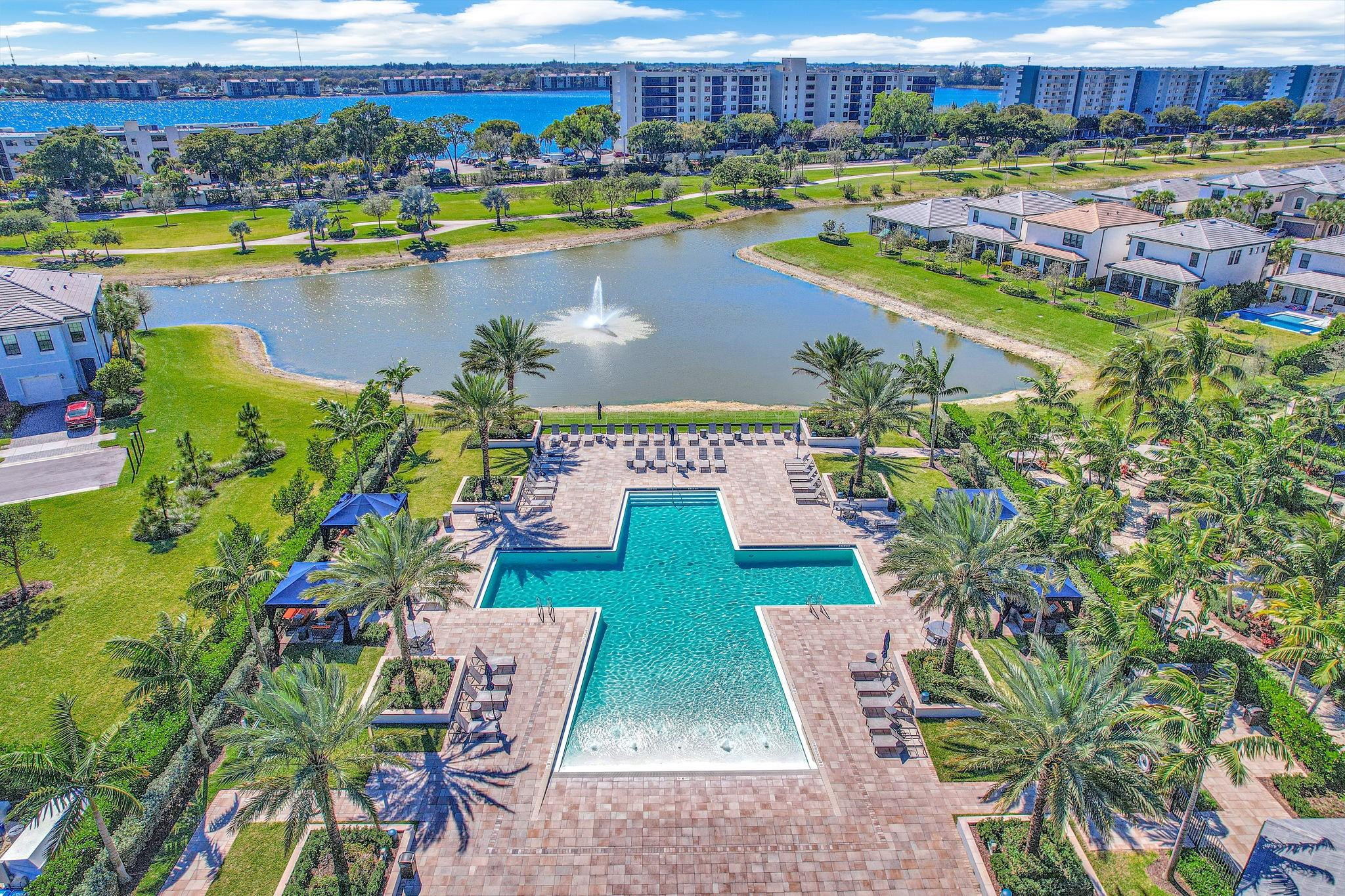 OAK TREE - Residential