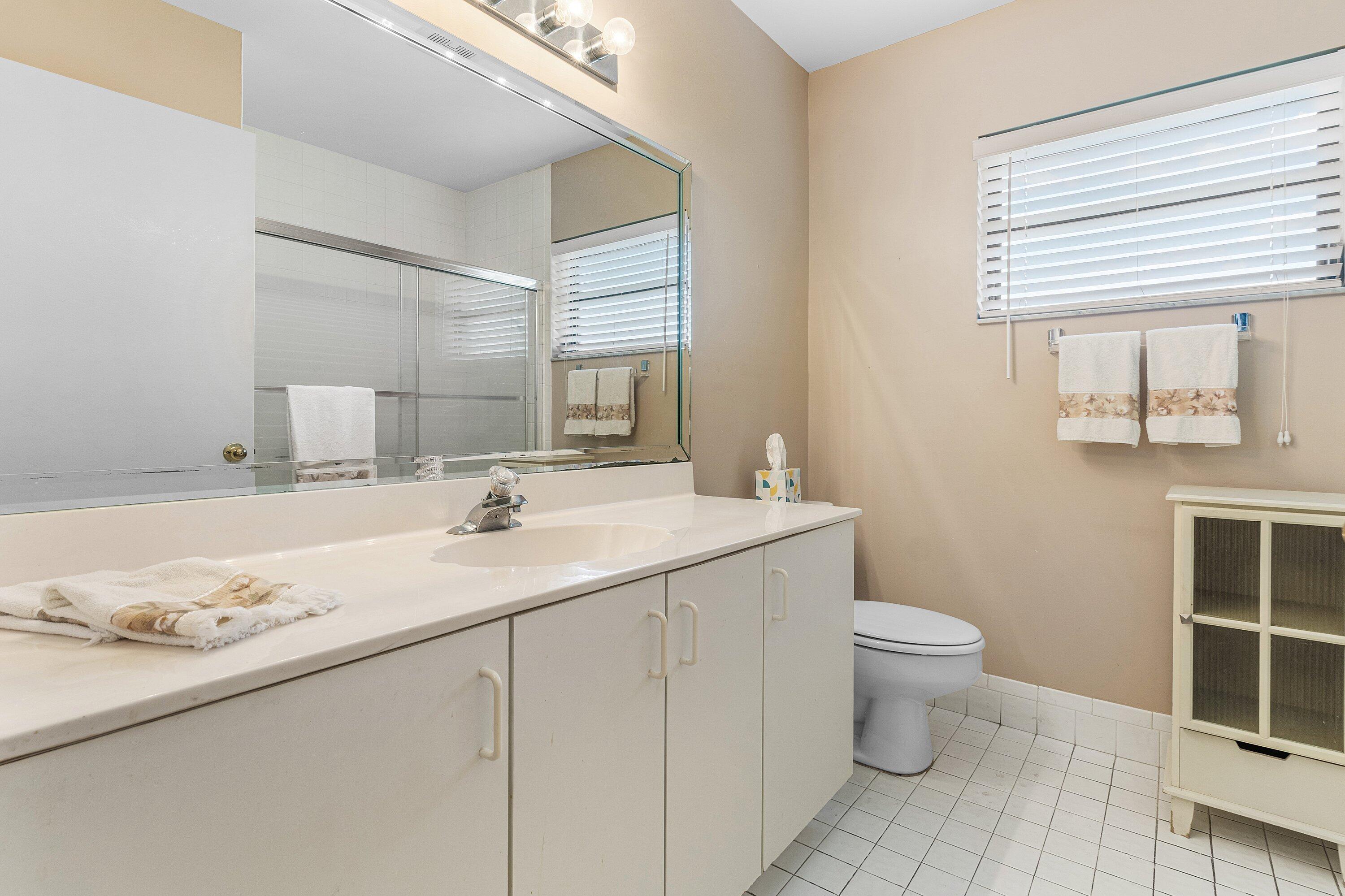 WHISPER WALK SEC E CONDO - Residential