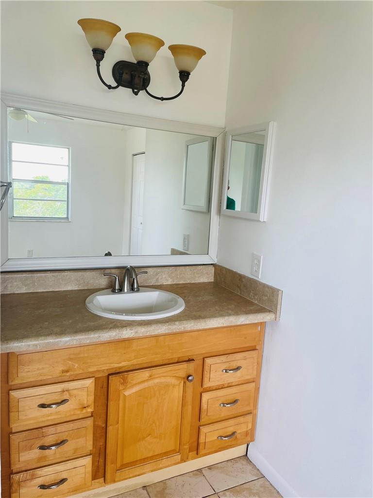COUNTRY GARDENS CONDO - Residential Lease