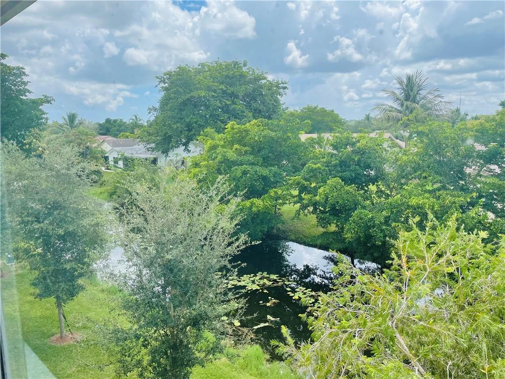 COUNTRY GARDENS CONDO - Residential Lease