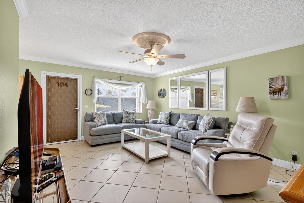 Photo of 480 Horizons W #104, Boynton Beach, FL 33435 (MLS # R11152101)