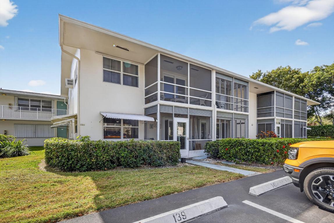 STERLING VILLAGE 480 CONDO - Residential