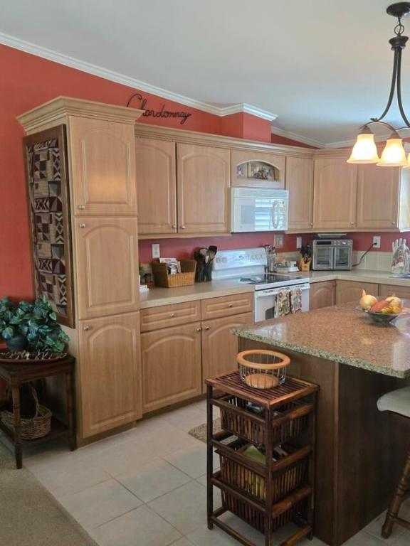 4248 SE Sweetwood Way