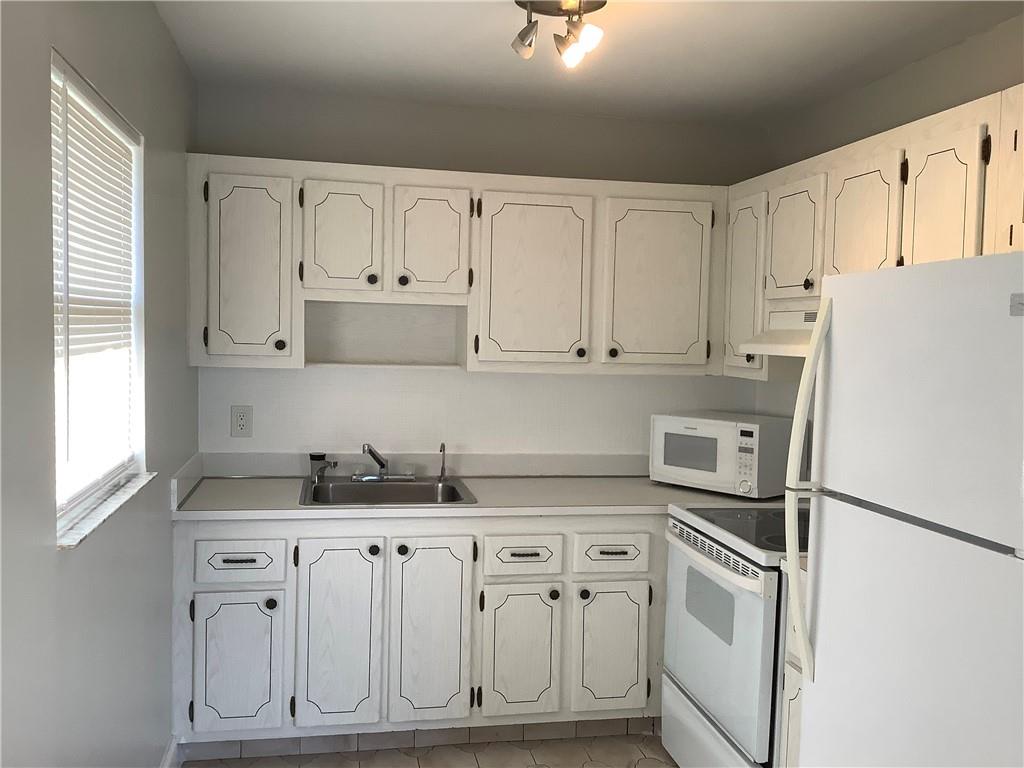 Kings Point Saxony A-O - Residential Lease