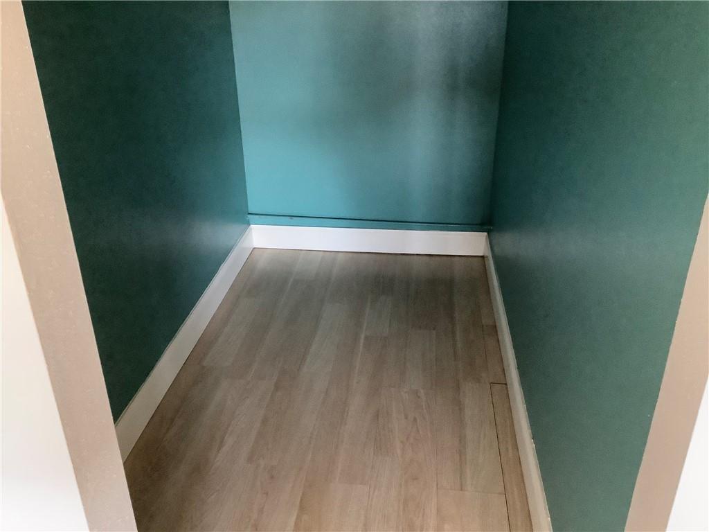 Kings Point Saxony A-O - Residential Lease