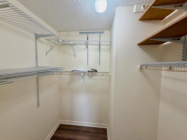 HOLLYBROOK GOLF AND TENNIS - Residential Lease