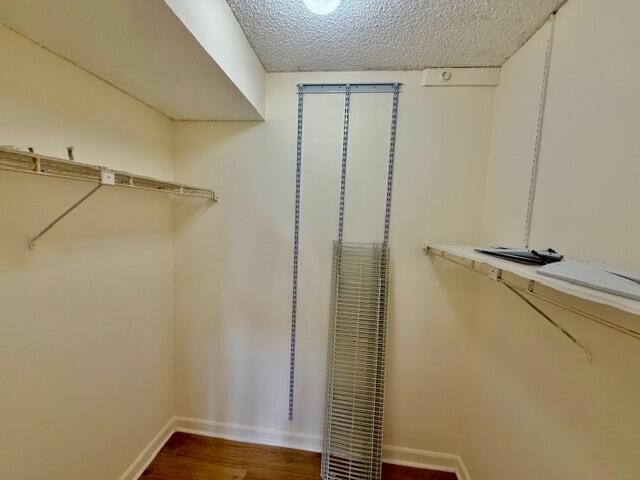 HOLLYBROOK GOLF AND TENNIS - Residential Lease