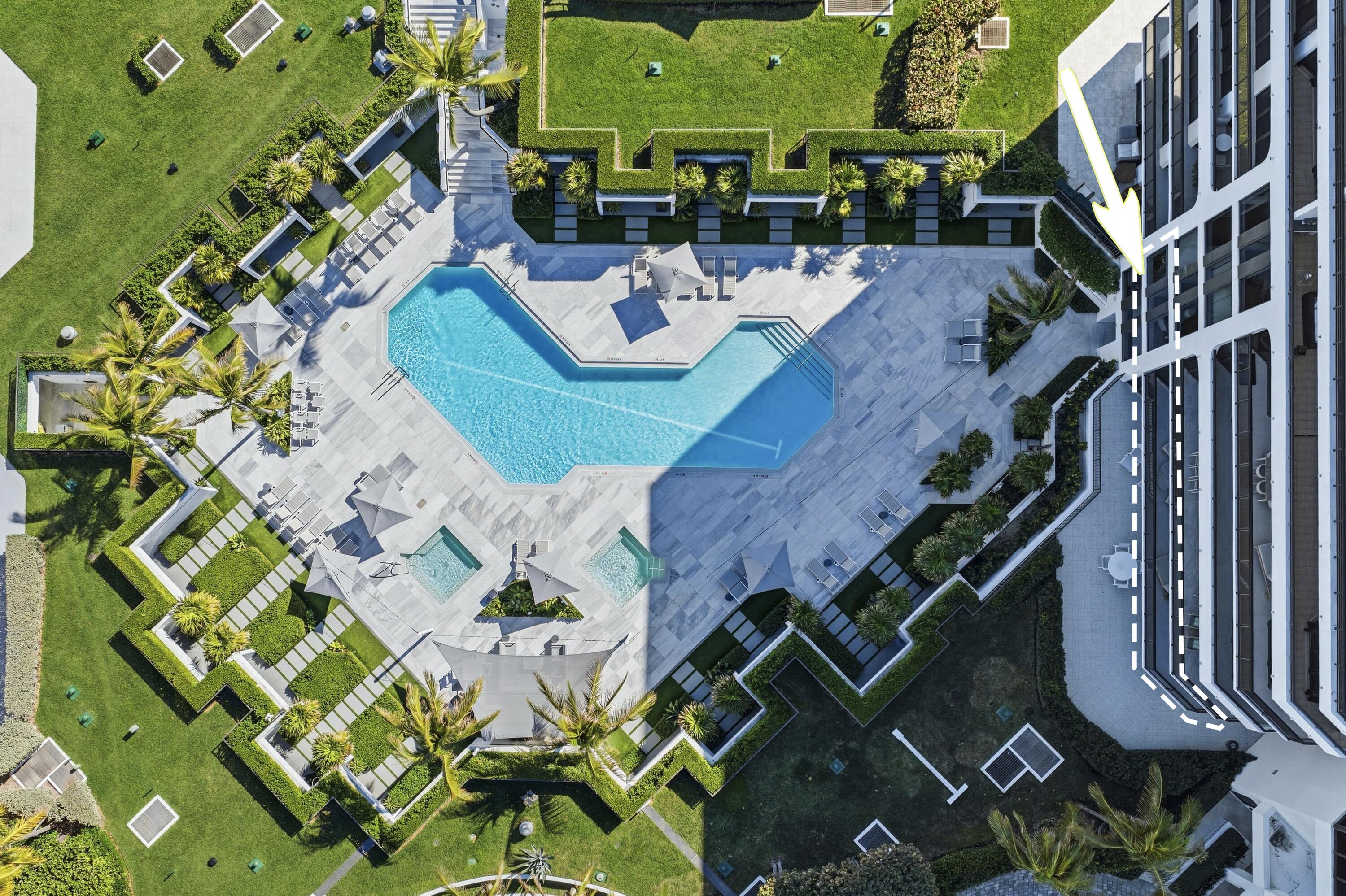 PALM BEACH HAMPTON COND - Residential