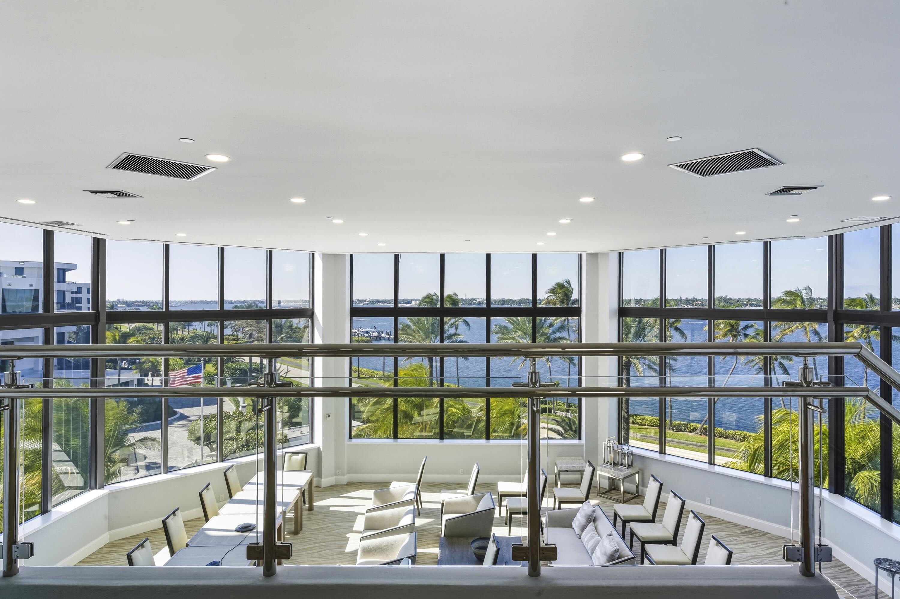 PALM BEACH HAMPTON COND - Residential