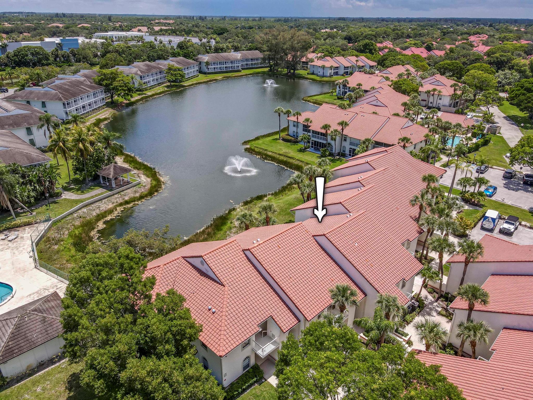 Immaculate first-floor 2BR/2BA with beautiful lake and fountain views. Large great room and master bedroom with sliding doors to screened patio. Updated bathrooms. Everything in great condition. Other features include newer A/C, washer and dryer in unit. Water, sewer, and trash included in rent.
