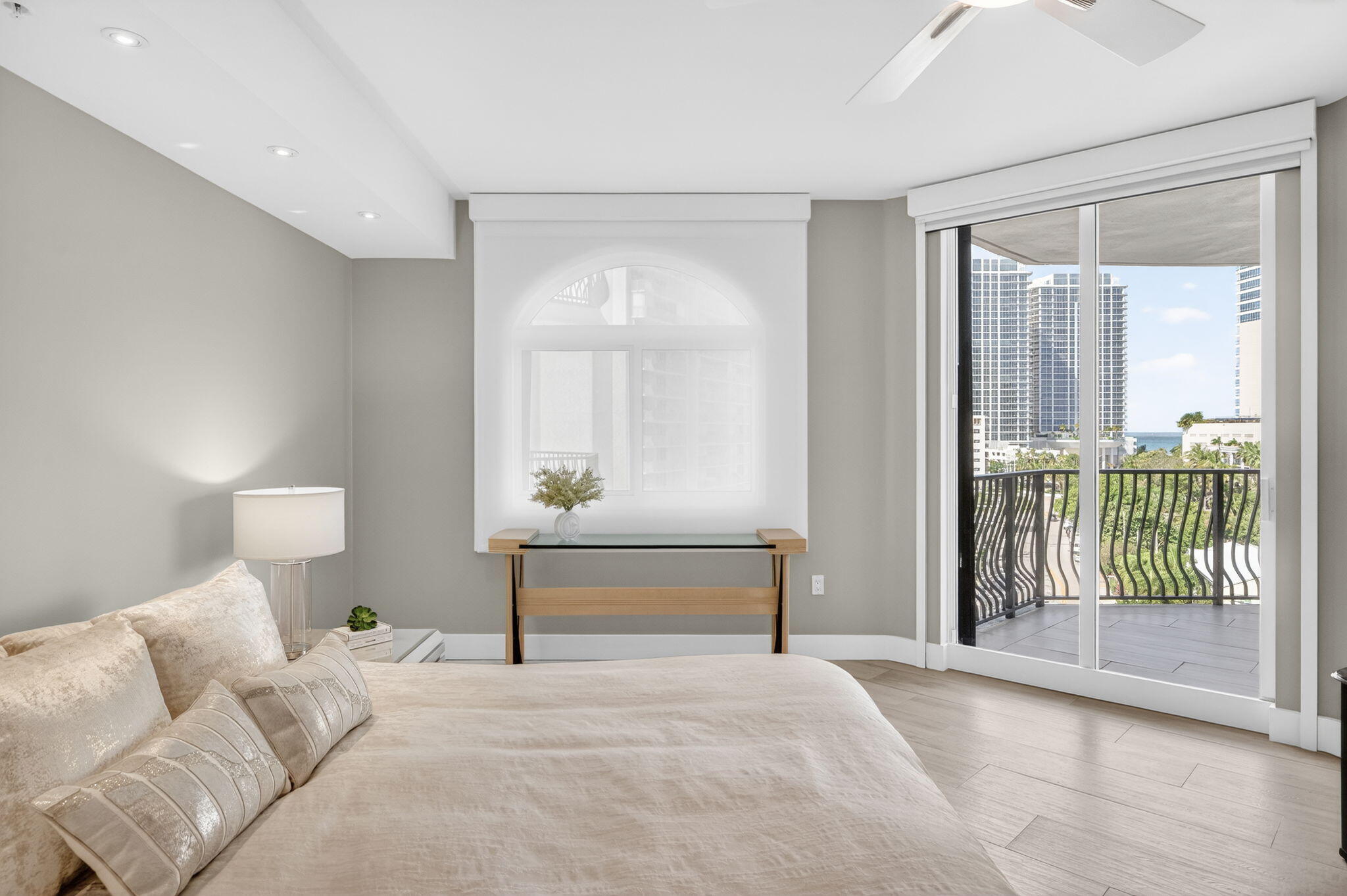 JACKSON TOWER LAS OLAS CONDO - Residential