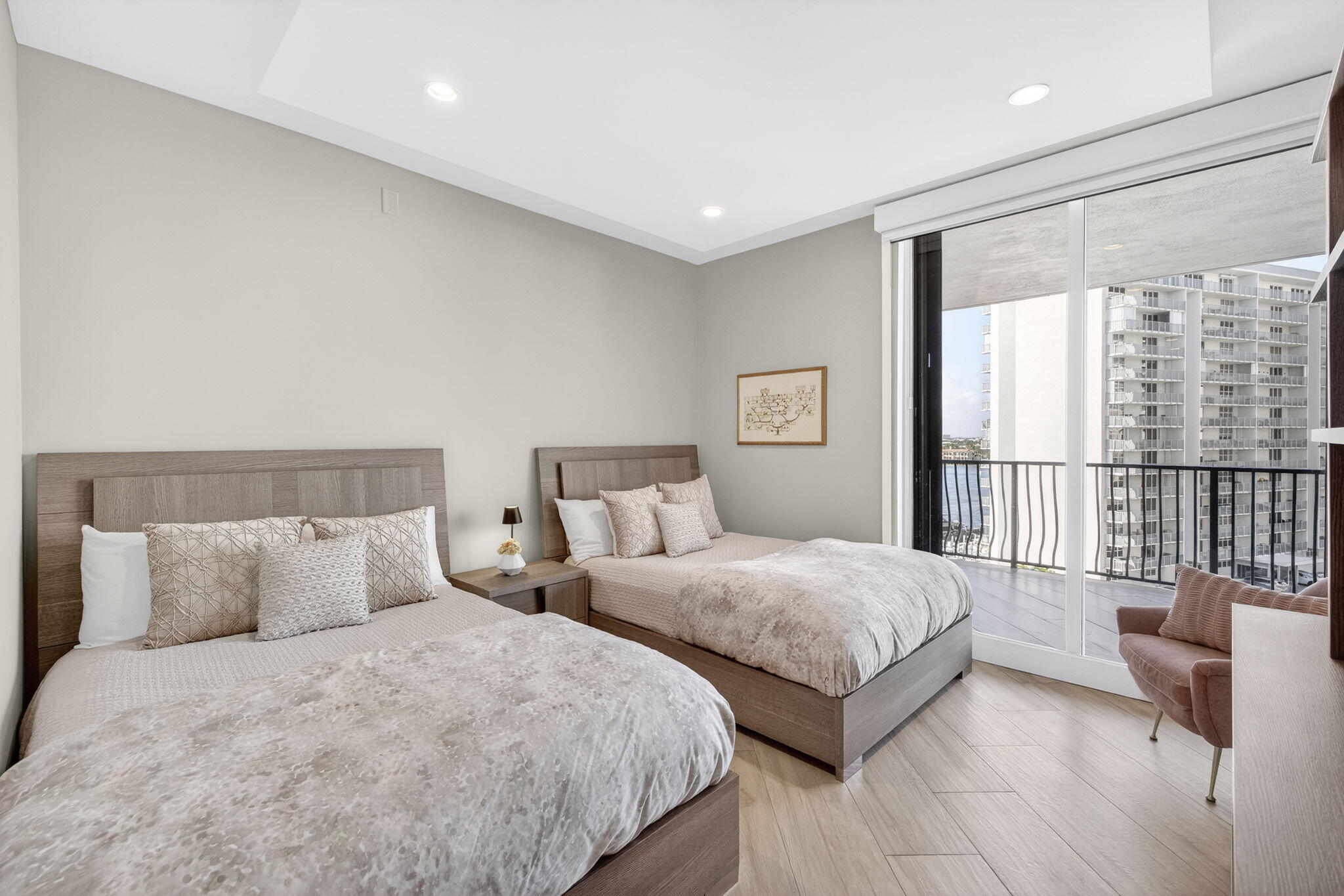 JACKSON TOWER LAS OLAS CONDO - Residential